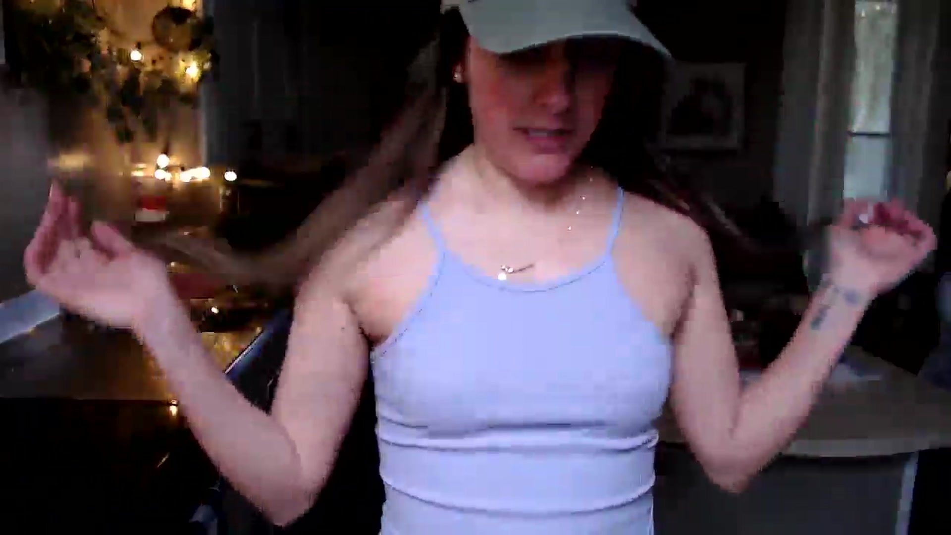 Gallery image thumbnail from FarmGirl__'s myfreecams stream on, 02/05/2025, 17:24 image 7 of 20