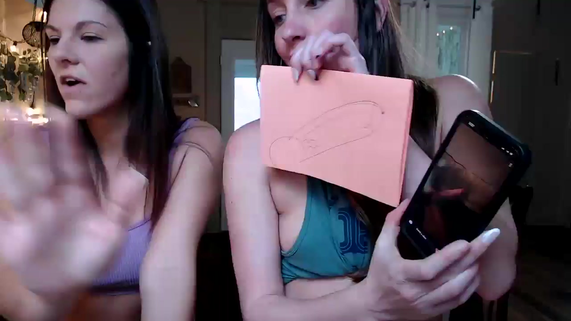 Gallery image thumbnail from FarmGirl__'s myfreecams stream on, 02/05/2025, 21:19 image 3 of 20