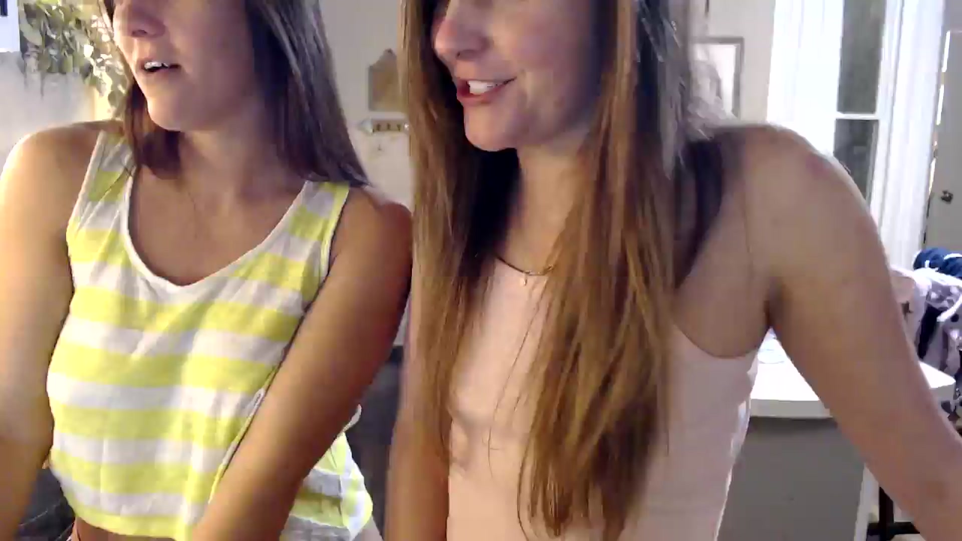 Gallery image thumbnail from FarmGirl__'s myfreecams stream on, 02/06/2025, 02:28 image 19 of 20