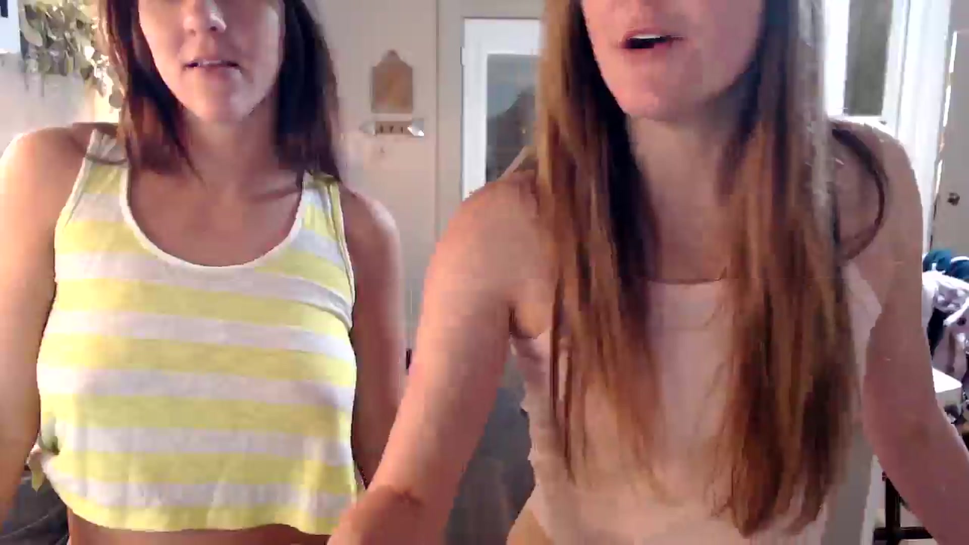 Gallery image thumbnail from FarmGirl__'s myfreecams stream on, 02/06/2025, 02:28 image 18 of 20