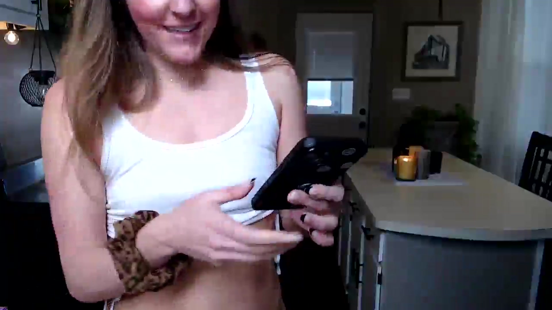 Gallery image thumbnail from FarmGirl__'s myfreecams stream on, 02/17/2025, 22:04 image 7 of 20