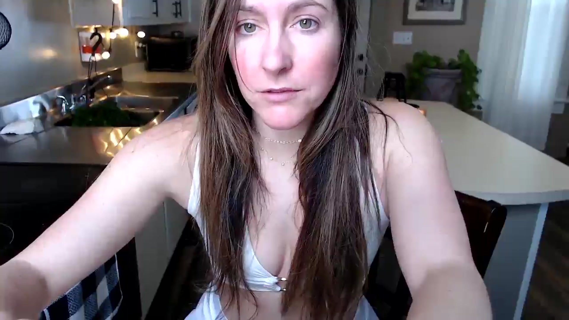 Gallery image thumbnail from FarmGirl__'s myfreecams stream on, 02/18/2025, 18:48 image 3 of 20