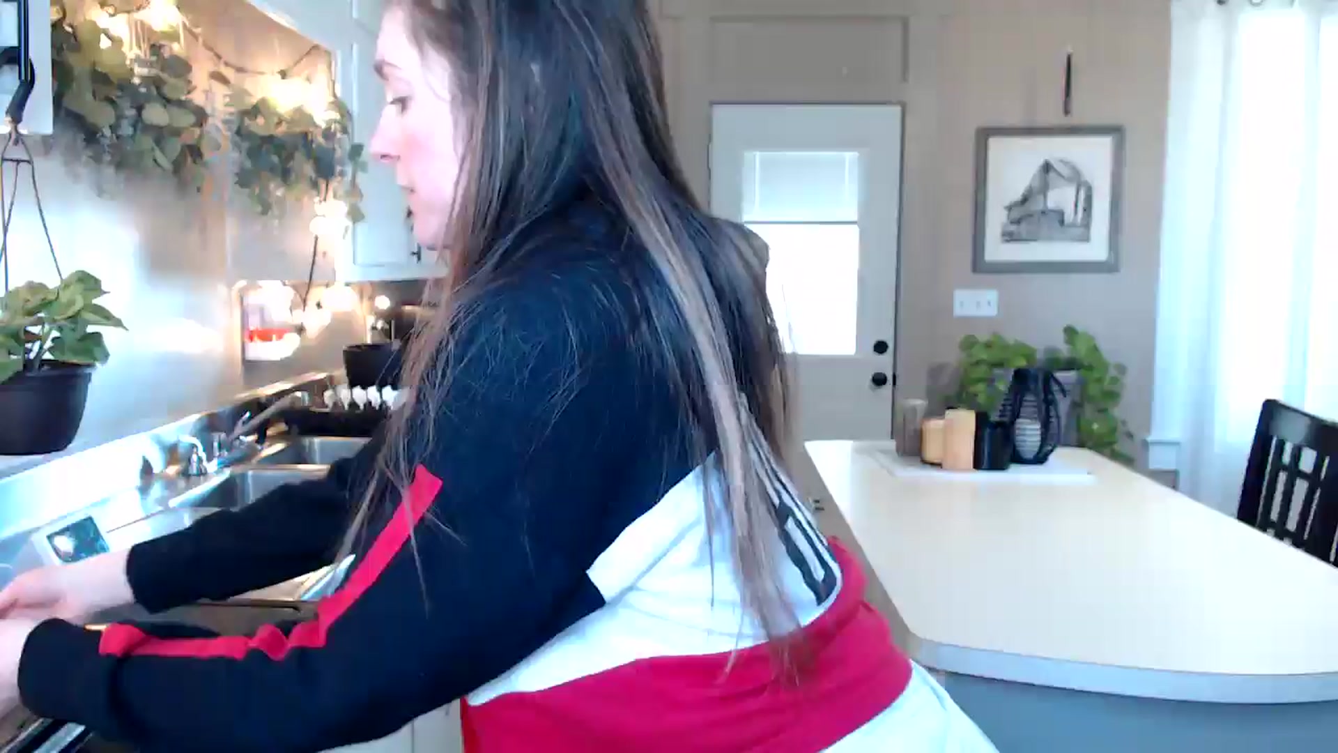 Gallery image thumbnail from FarmGirl__'s myfreecams stream on, 03/10/2025, 19:34 image 3 of 20