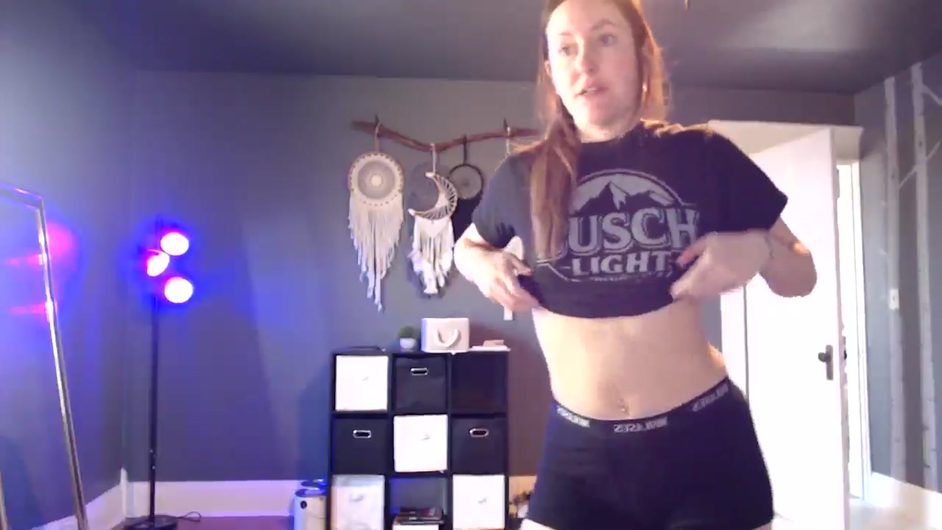 Gallery image thumbnail from FarmGirl__'s myfreecams stream on, 03/12/2025, 14:54 image 18 of 20