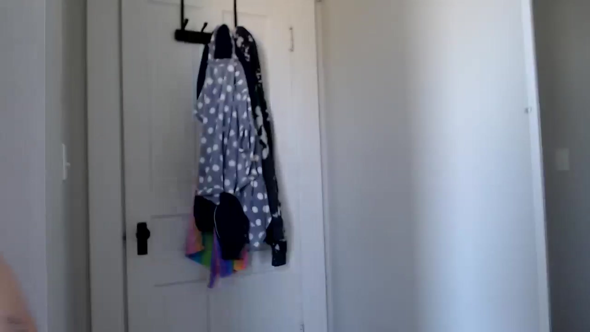 Gallery image thumbnail from FarmGirl__'s myfreecams stream on, 03/12/2025, 15:31 image 11 of 20
