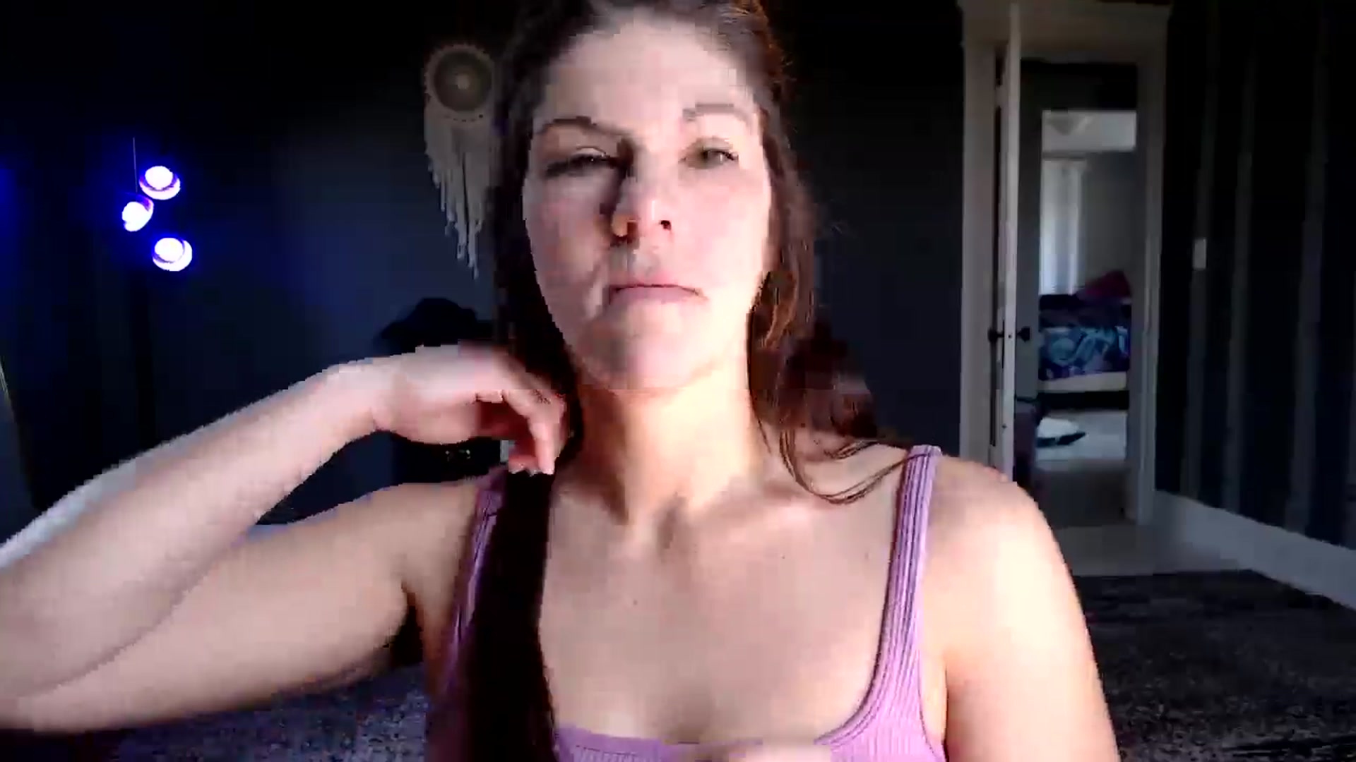 Gallery image thumbnail from FarmGirl__'s myfreecams stream on, 03/12/2025, 18:05 image 3 of 20