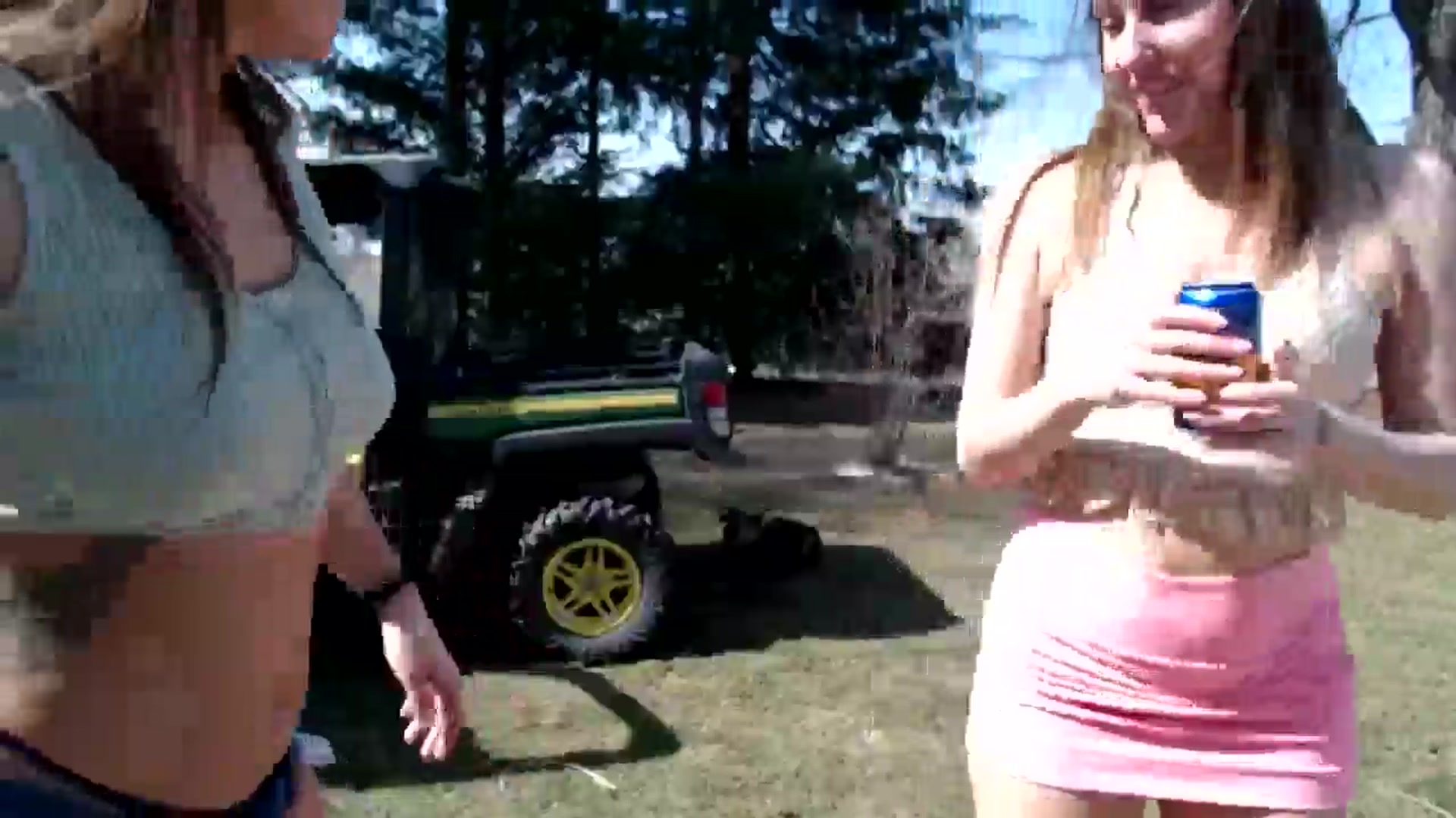 Gallery image thumbnail from FarmGirl__'s myfreecams stream on, 03/12/2025, 18:05 image 17 of 20