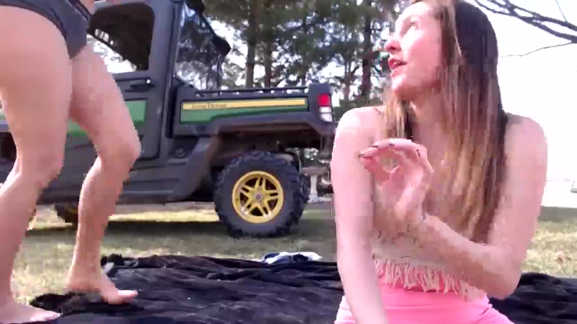 Gallery image thumbnail from FarmGirl__'s myfreecams stream on, 03/12/2025, 19:29 image 5 of 20