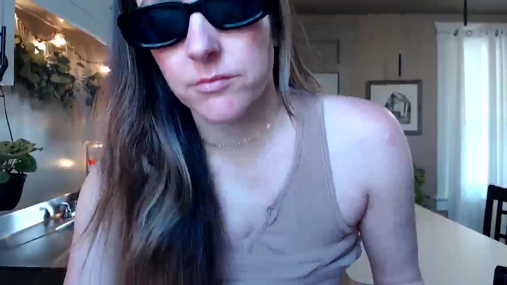 Gallery image thumbnail from FarmGirl__'s myfreecams stream on, 03/13/2025, 16:07 image 4 of 20