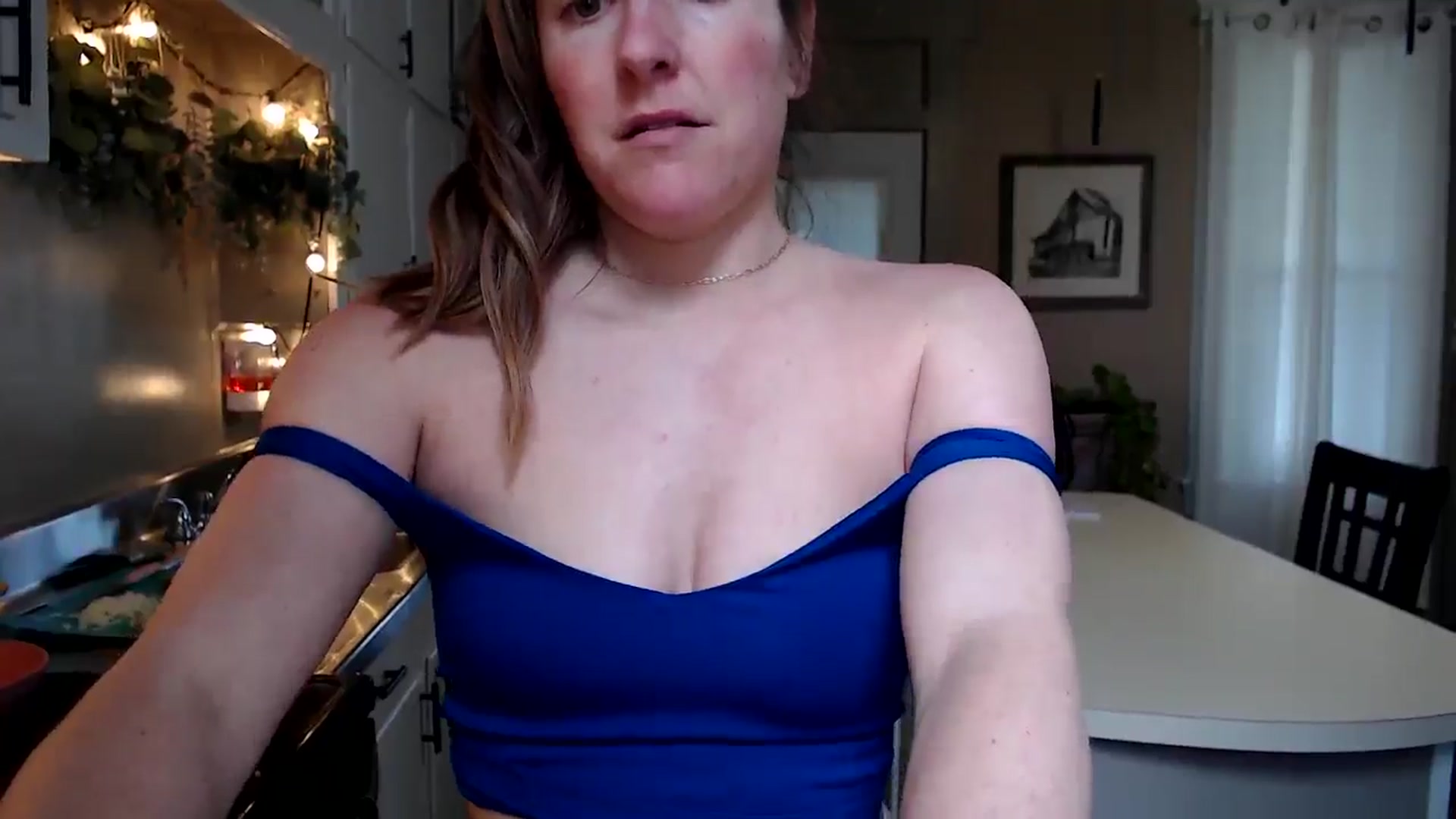 Gallery image thumbnail from FarmGirl__'s myfreecams stream on, 03/15/2025, 19:02 image 15 of 20