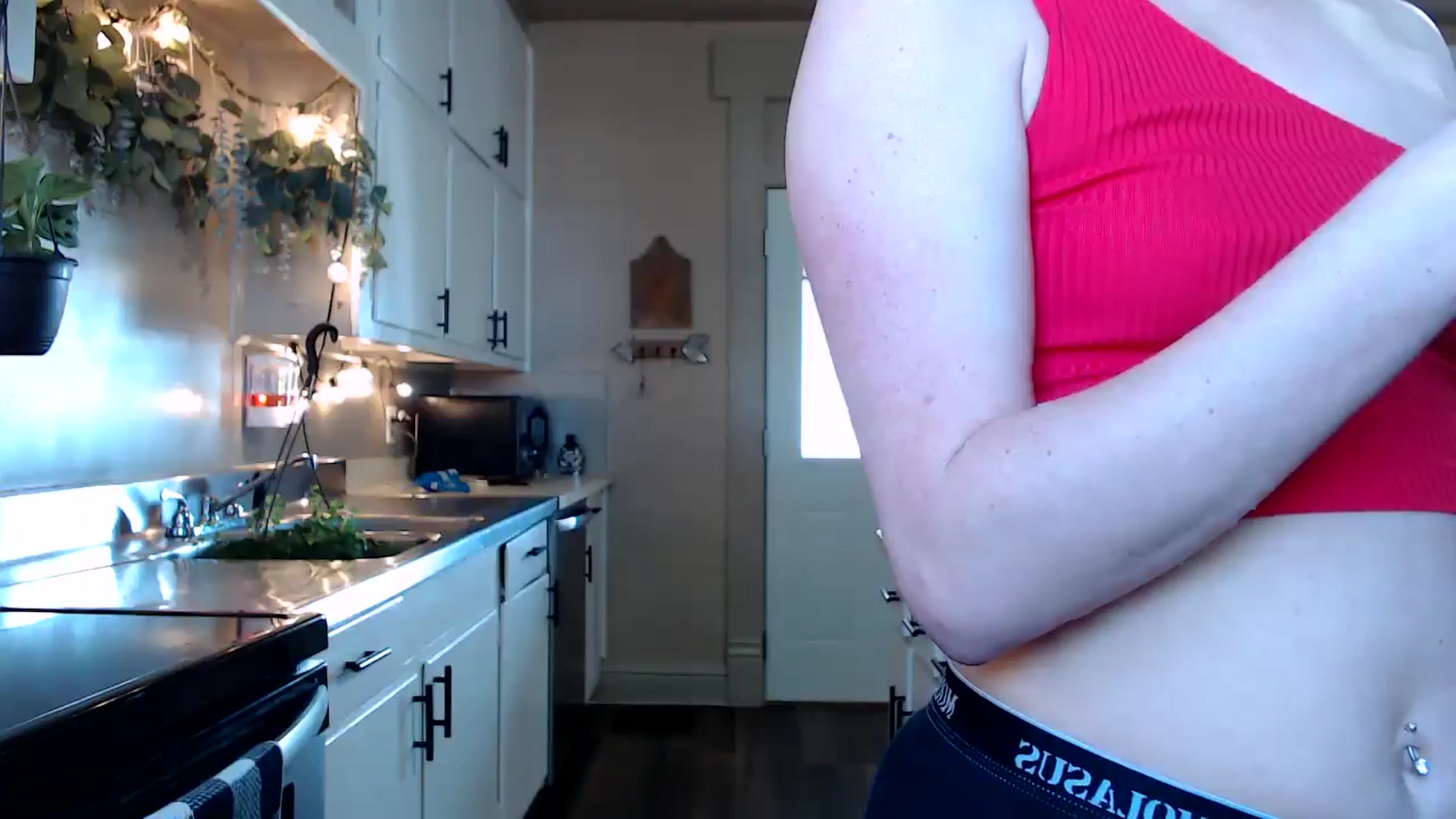 Gallery image thumbnail from FarmGirl__'s myfreecams stream on, 03/26/2025, 14:36 image 8 of 20