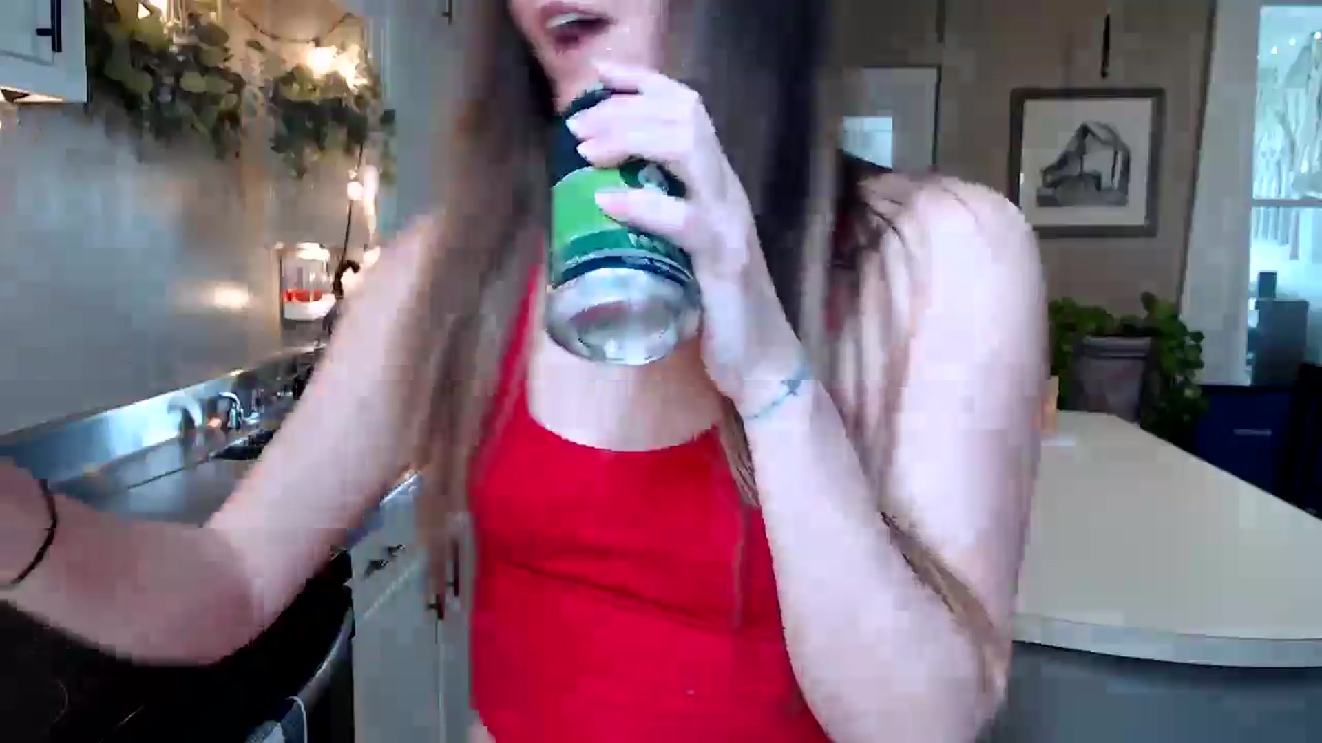 Gallery image thumbnail from FarmGirl__'s myfreecams stream on, 03/26/2025, 21:25 image 16 of 20