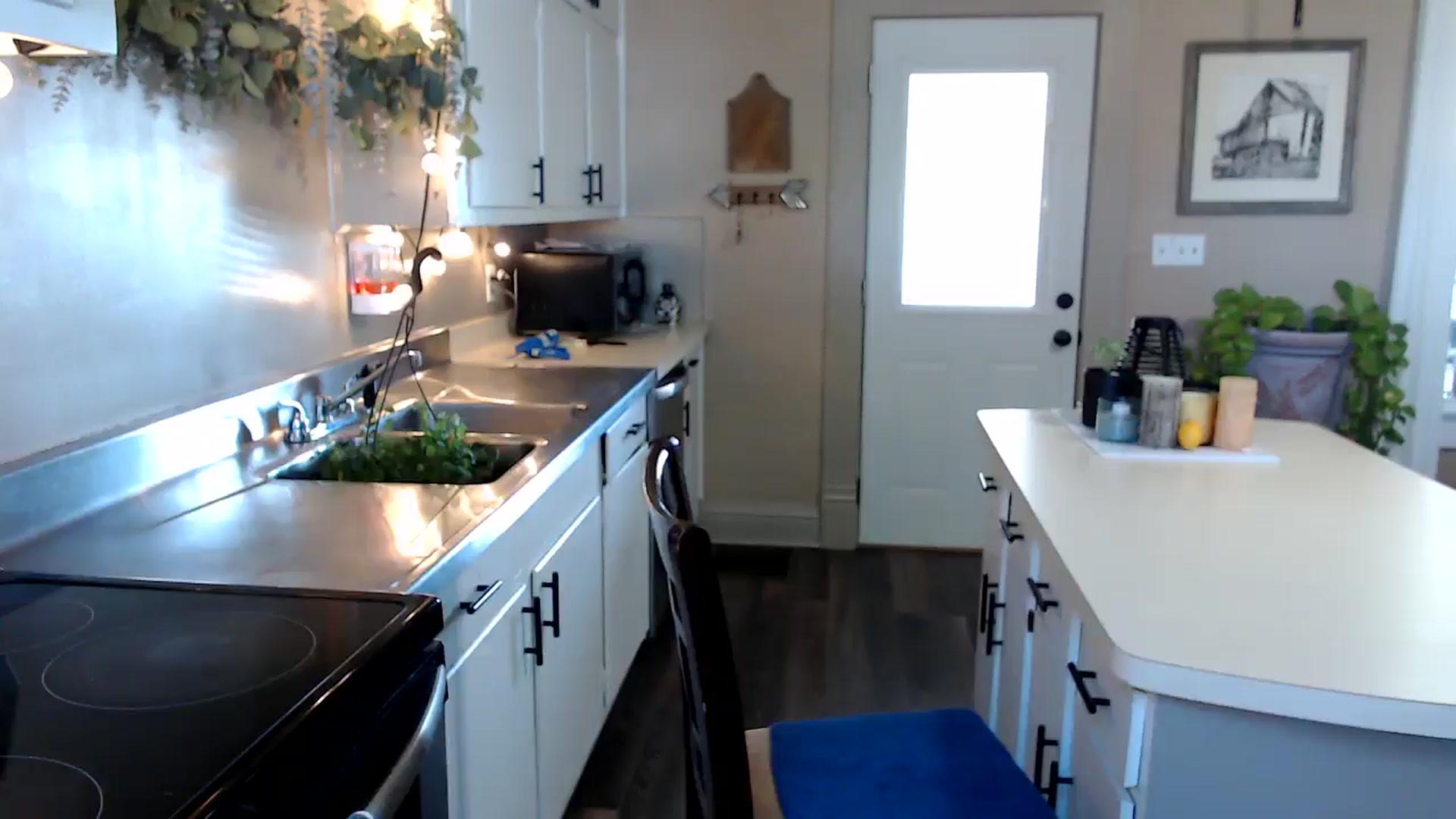 Gallery image thumbnail from FarmGirl__'s myfreecams stream on, 03/27/2025, 14:22 image 5 of 20