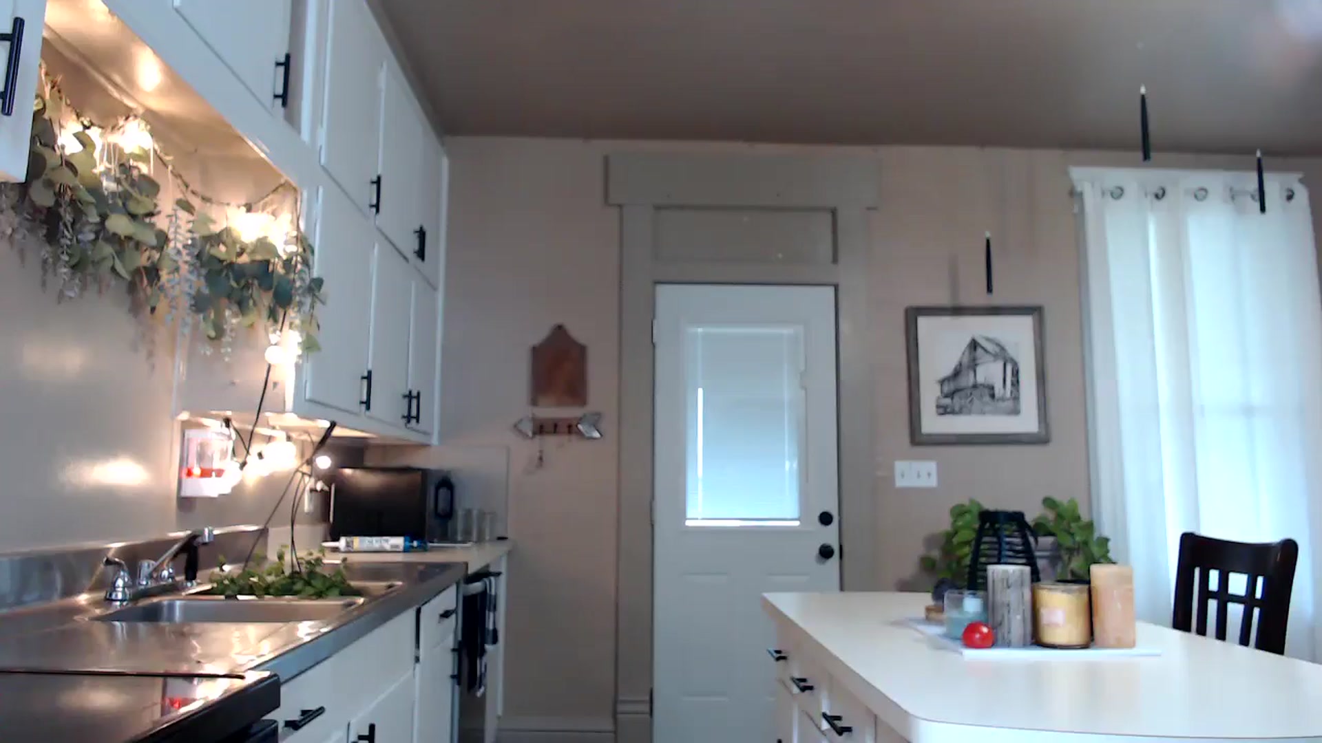 Gallery image thumbnail from FarmGirl__'s myfreecams stream on, 04/03/2025, 14:25 image 3 of 20