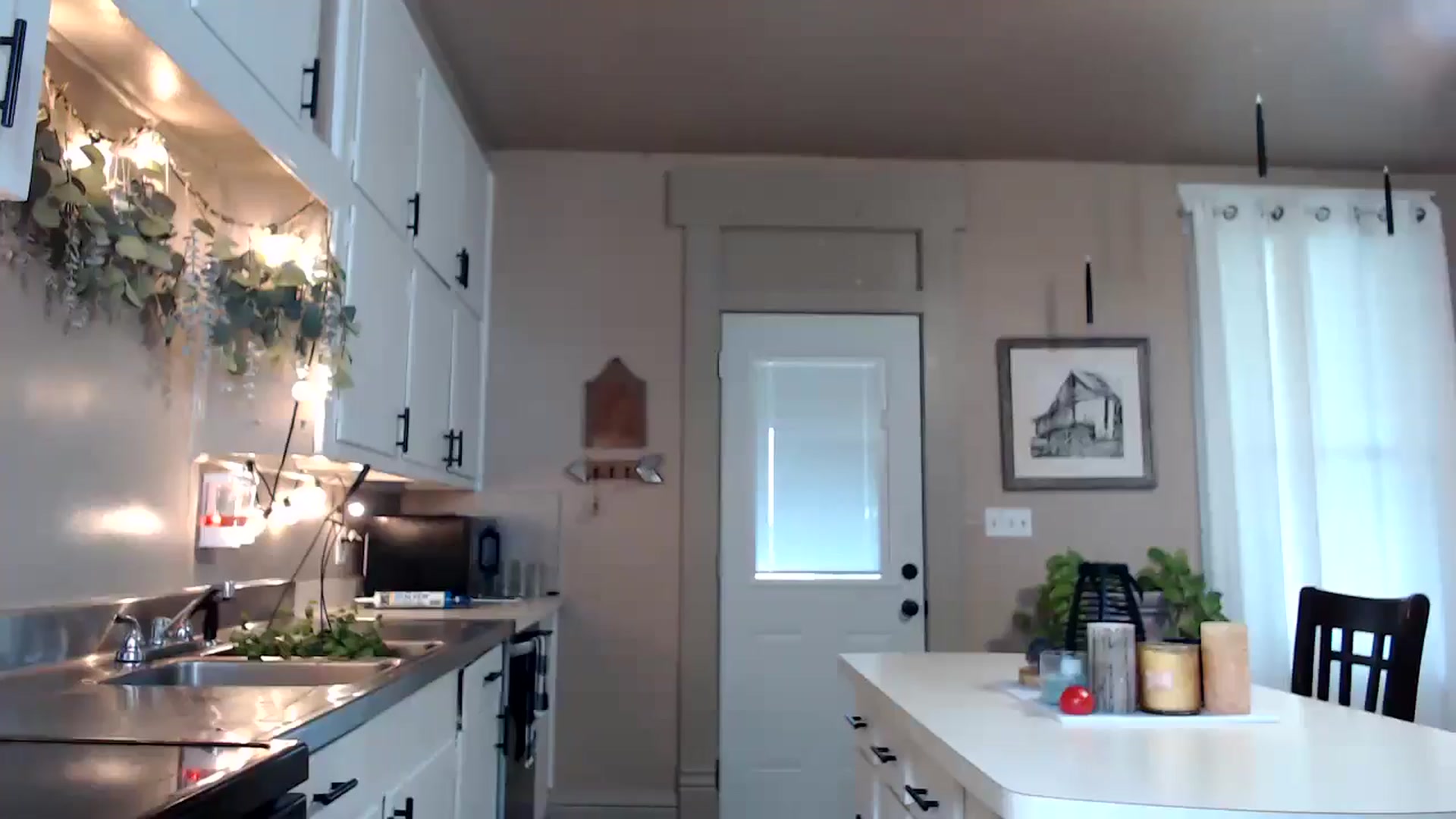 Gallery image thumbnail from FarmGirl__'s myfreecams stream on, 04/03/2025, 14:25 image 1 of 20