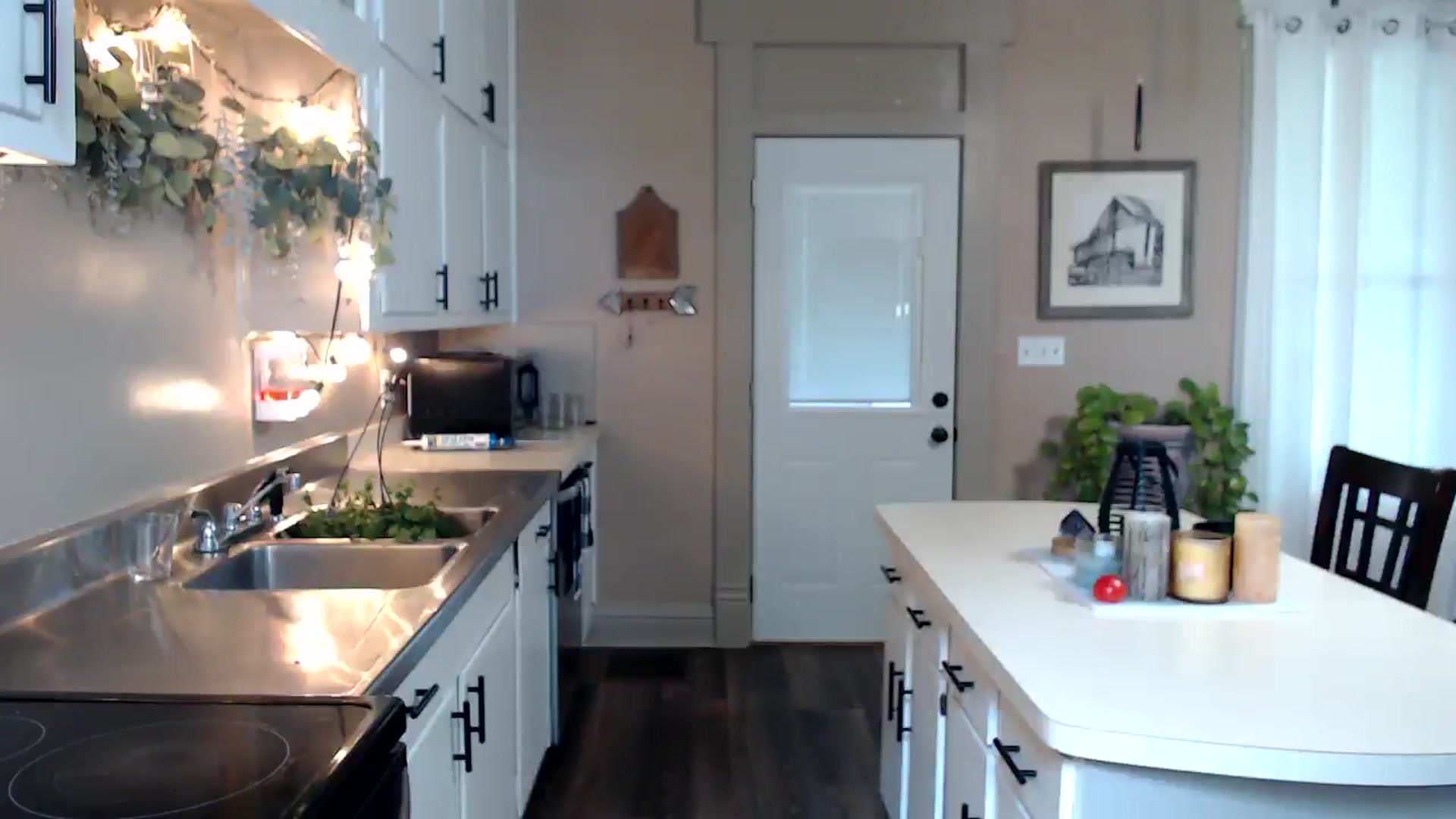 Gallery image thumbnail from FarmGirl__'s myfreecams stream on, 04/03/2025, 15:23 image 3 of 20