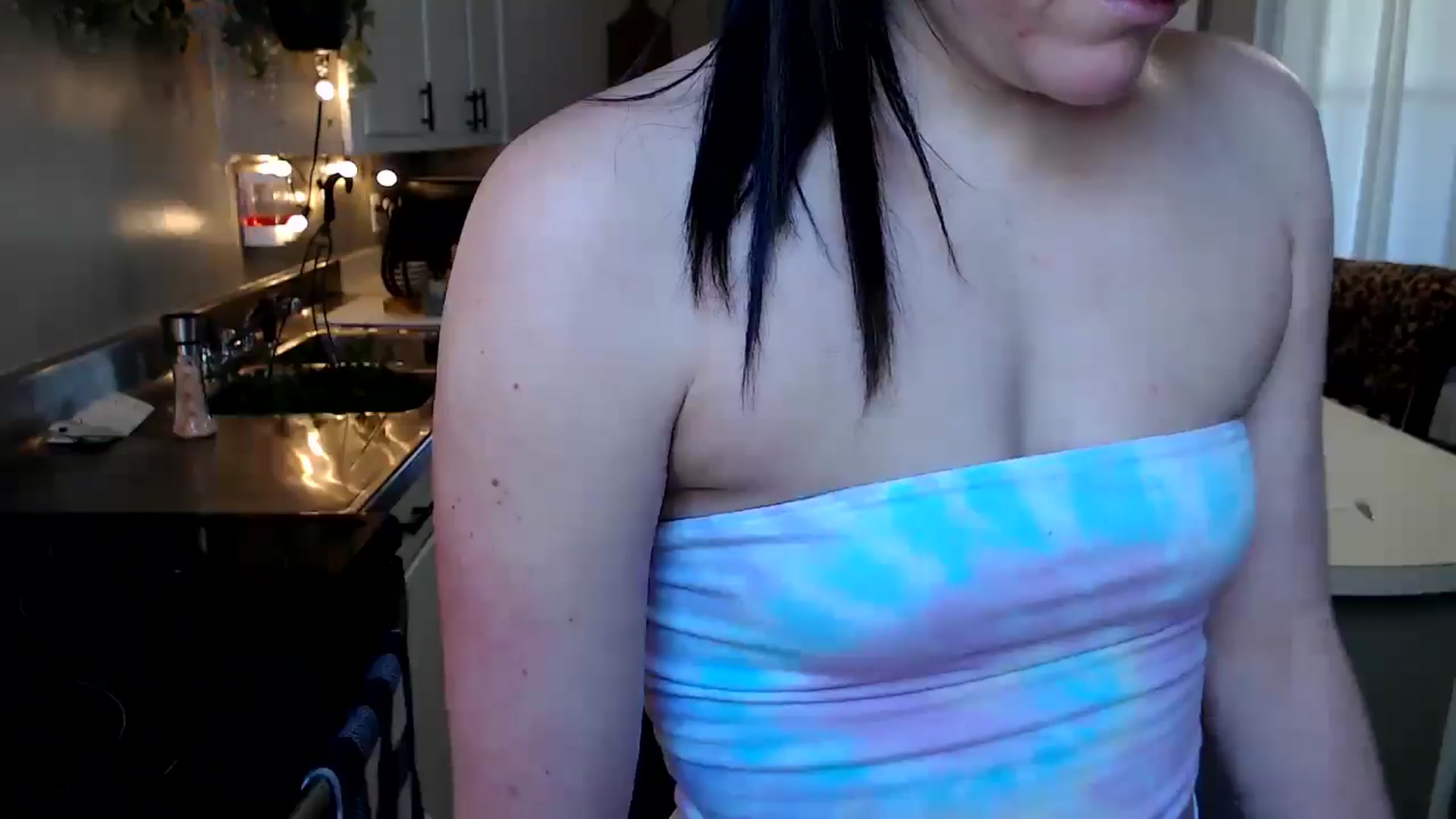 Gallery image thumbnail from FarmGirl__'s myfreecams stream on, 04/12/2025, 16:45 image 11 of 20