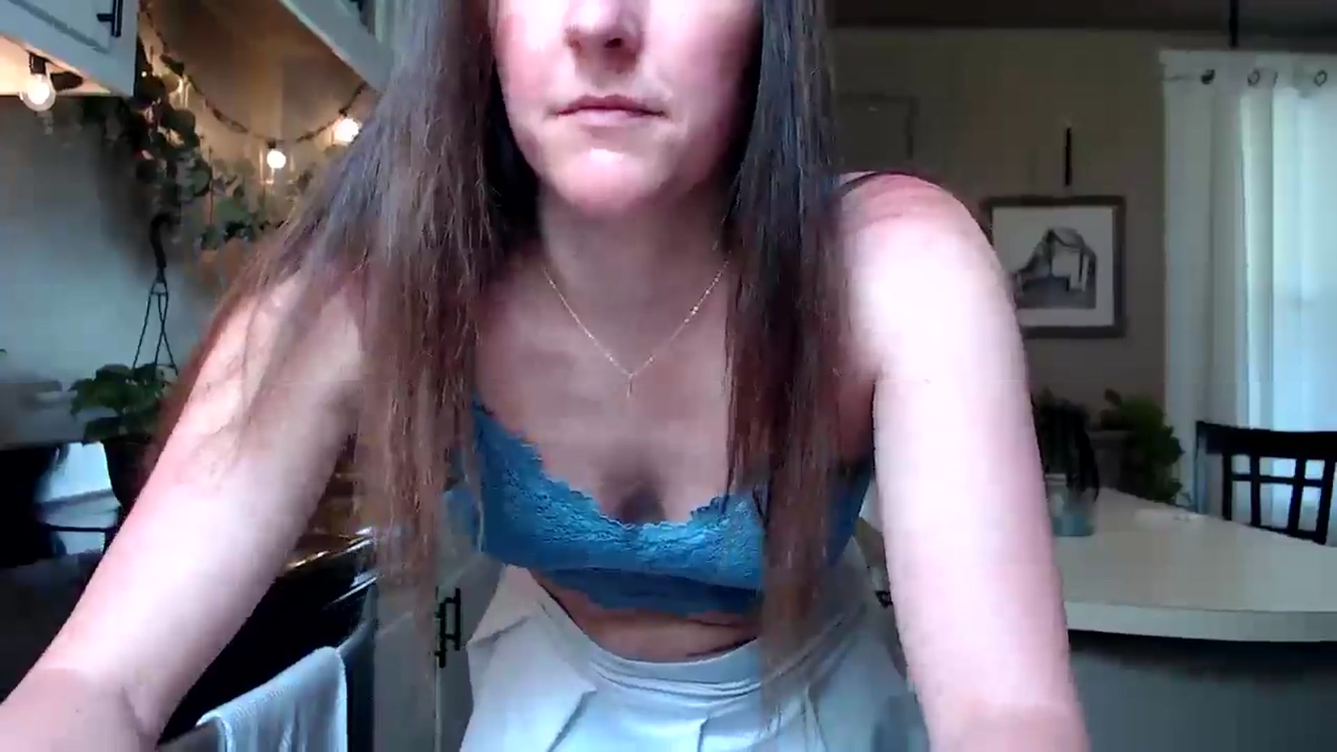 Gallery image thumbnail from FarmGirl__'s myfreecams stream on, 05/14/2025, 15:52 image 20 of 20