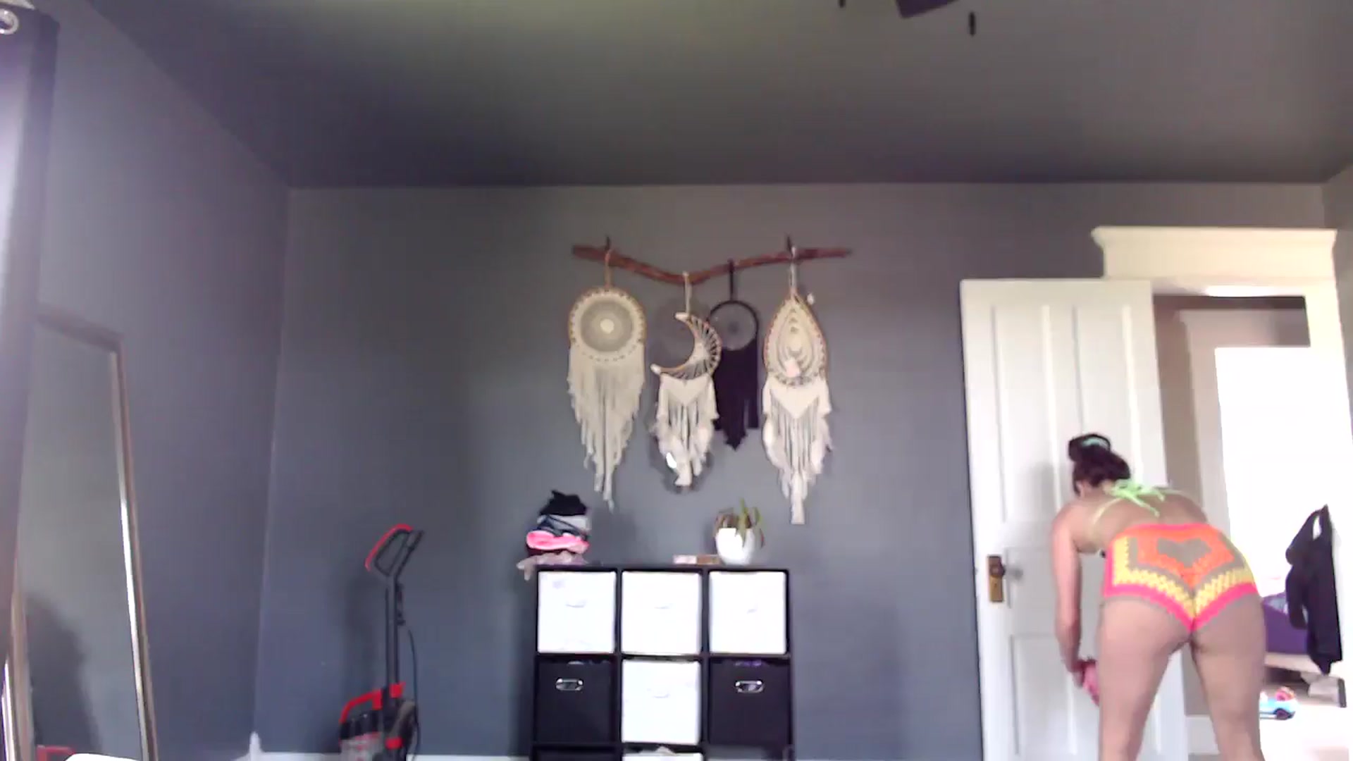 Gallery image thumbnail from FarmGirl__'s myfreecams stream on, 05/15/2025, 15:05 image 12 of 20