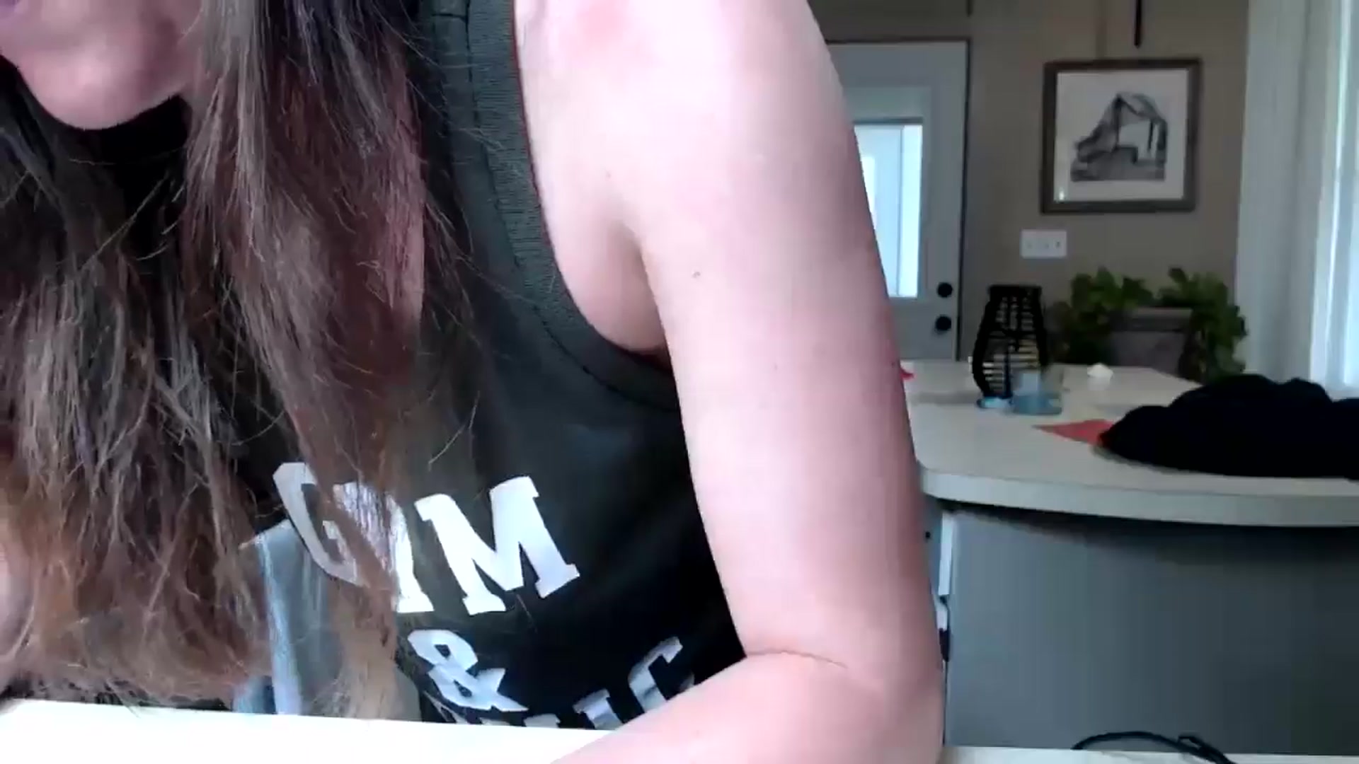 Gallery image thumbnail from FarmGirl__'s myfreecams stream on, 05/16/2025, 15:05 image 12 of 20