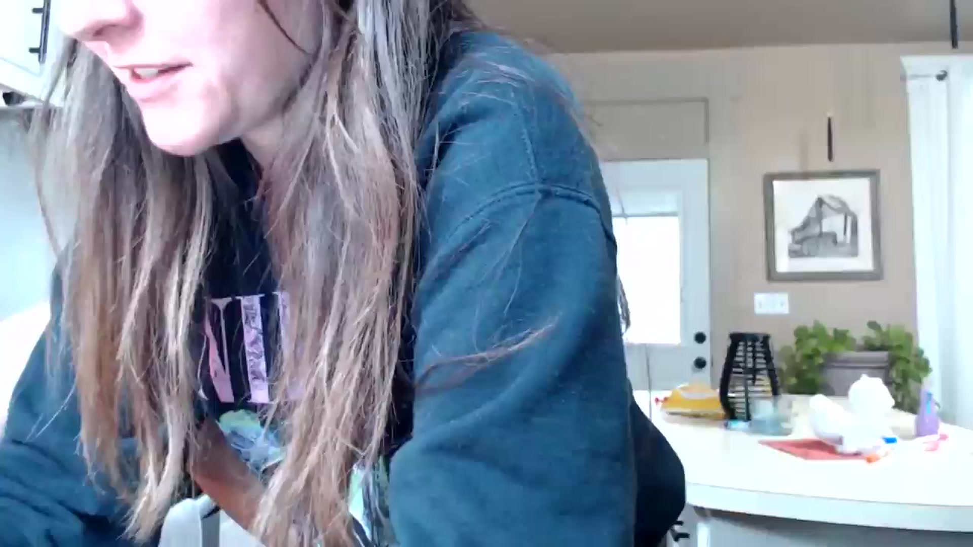 Gallery image thumbnail from FarmGirl__'s myfreecams stream on, 05/16/2025, 15:05 image 1 of 20