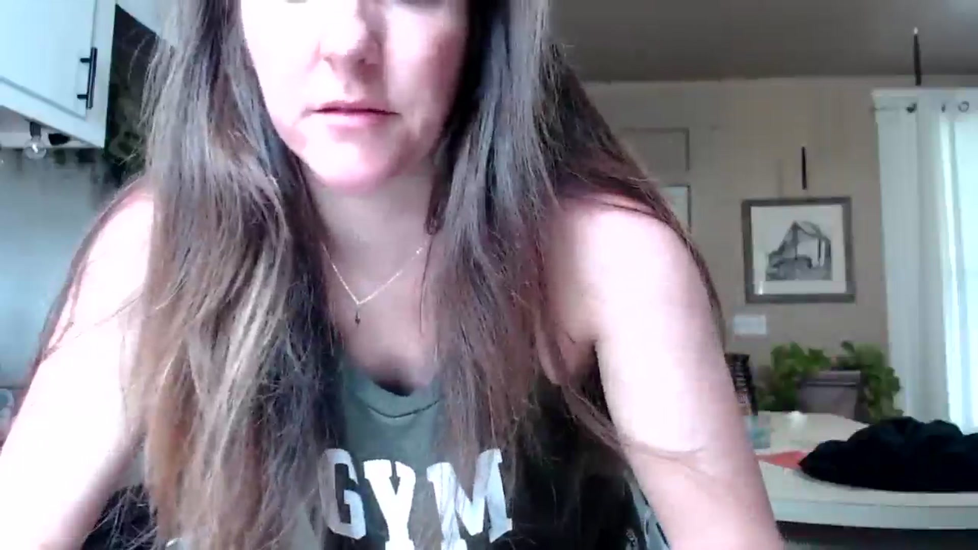 Gallery image thumbnail from FarmGirl__'s myfreecams stream on, 05/16/2025, 15:05 image 19 of 20