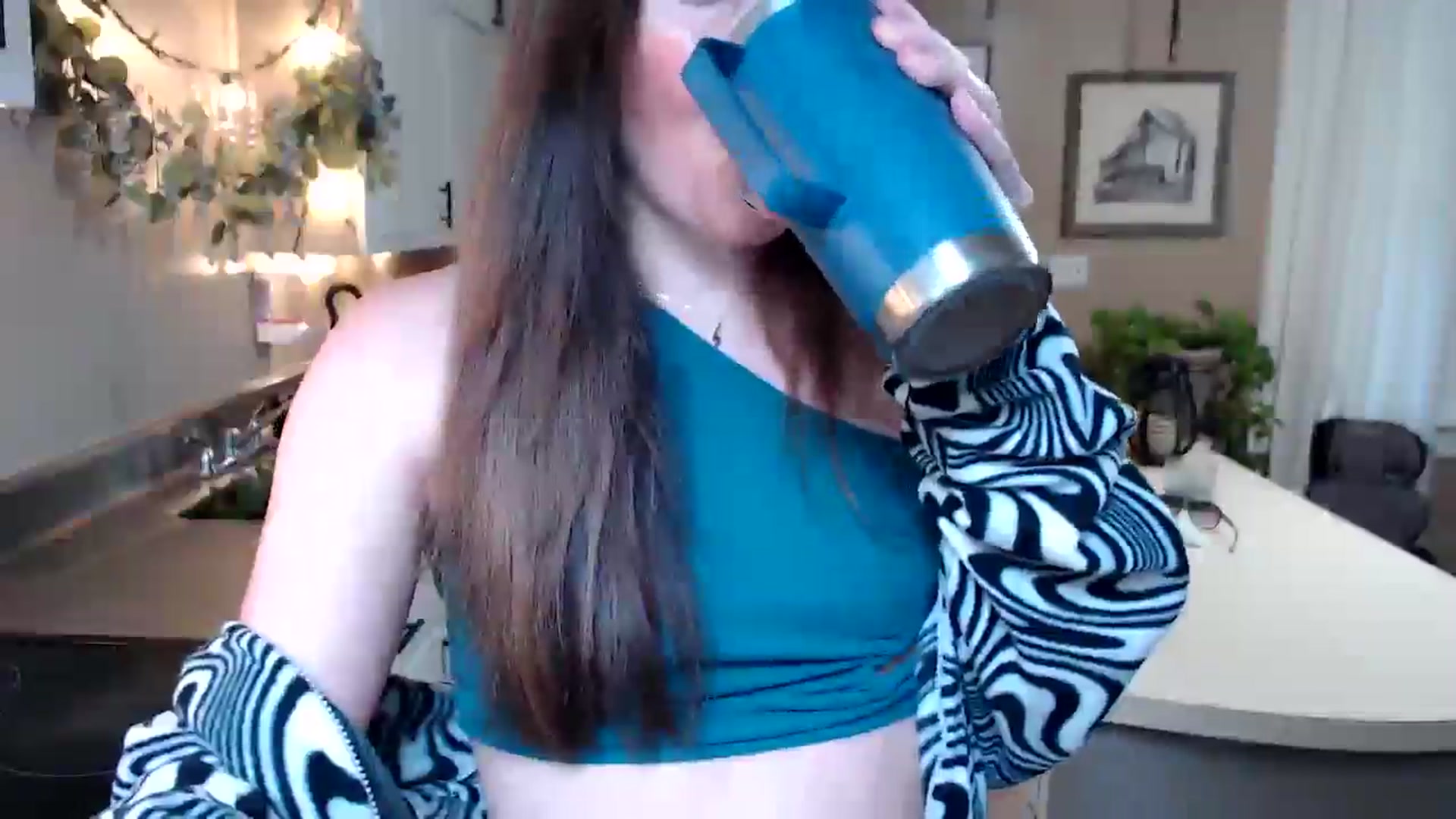 Gallery image thumbnail from FarmGirl__'s myfreecams stream on, 05/20/2025, 13:04 image 11 of 20