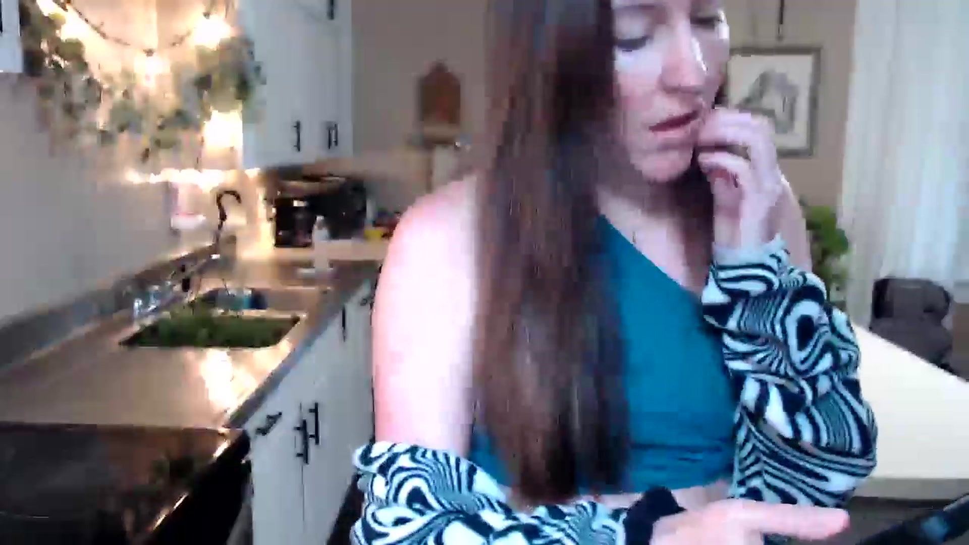 Gallery image thumbnail from FarmGirl__'s myfreecams stream on, 05/20/2025, 13:04 image 10 of 20