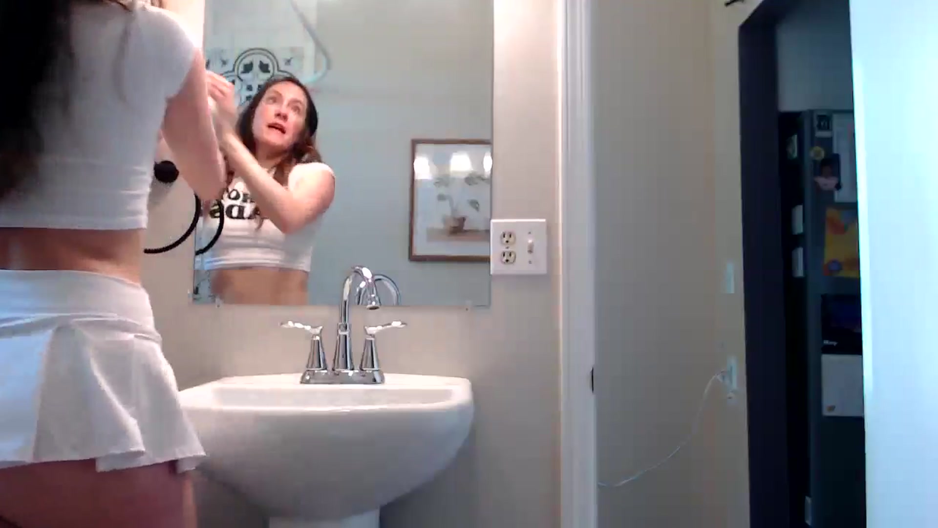 Gallery image thumbnail from FarmGirl__'s myfreecams stream on, 06/02/2025, 16:31 image 16 of 20