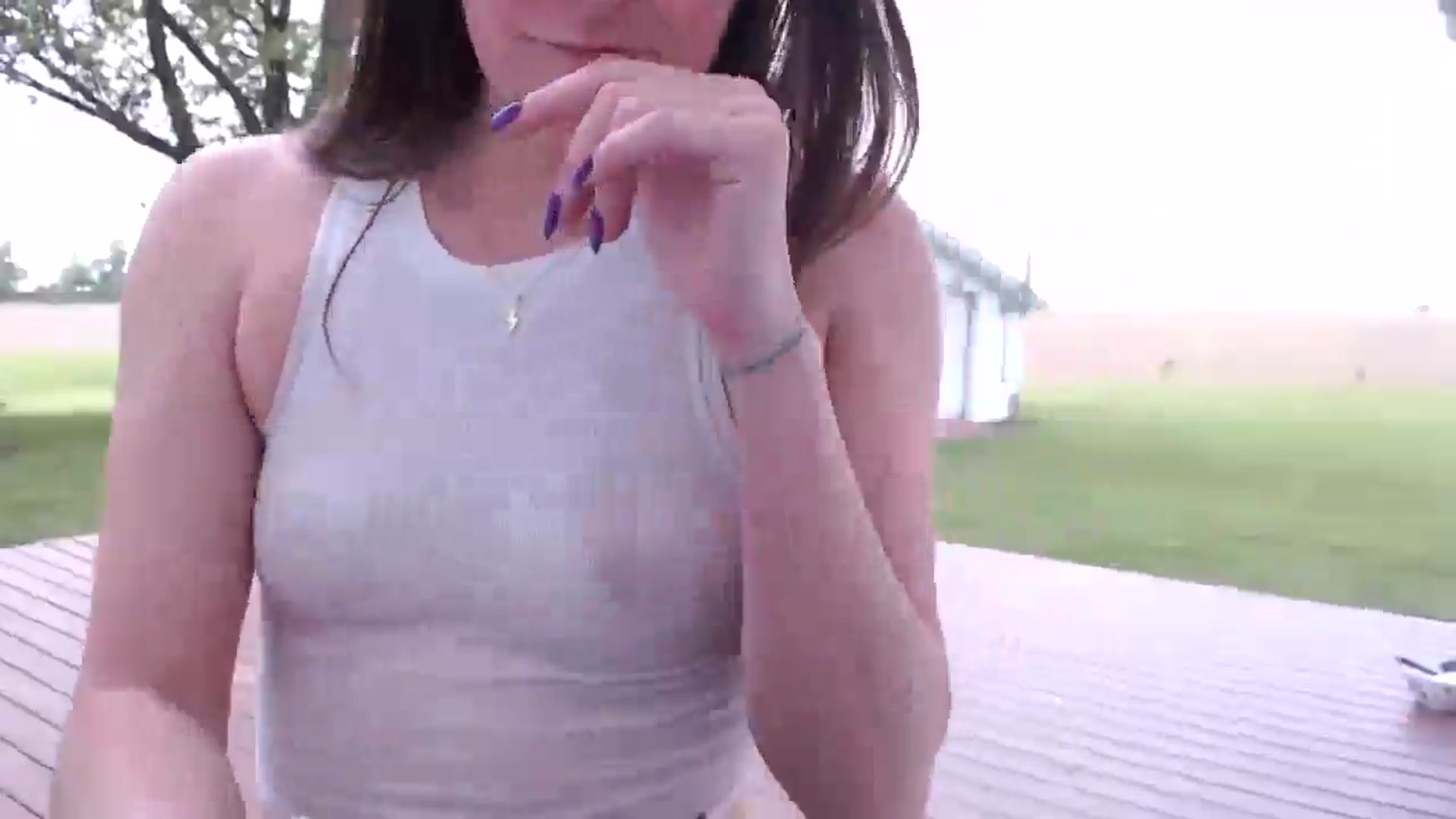 Gallery image thumbnail from FarmGirl__'s myfreecams stream on, 06/04/2025, 19:07 image 17 of 20