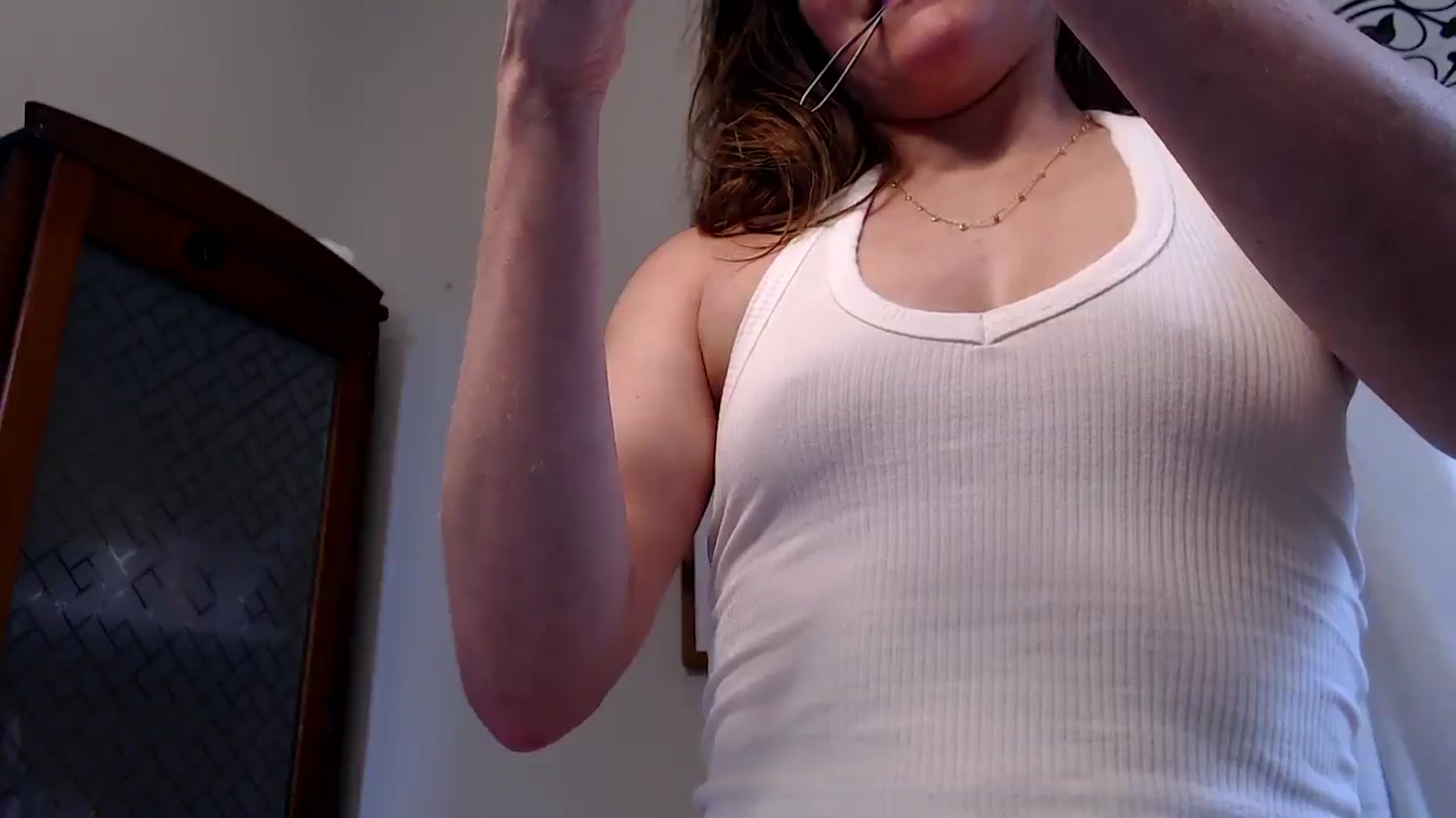 Gallery image thumbnail from FarmGirl__'s myfreecams stream on, 07/01/2025, 17:42 image 20 of 20