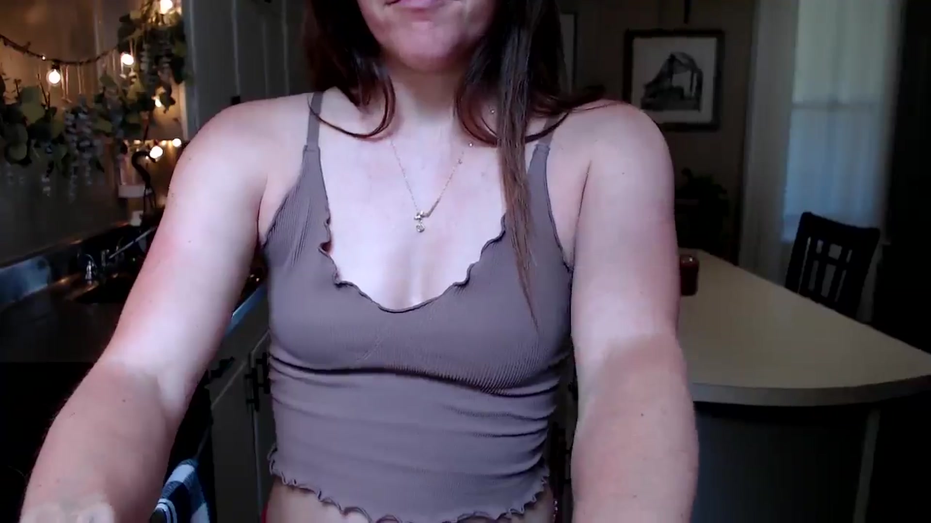 Gallery image thumbnail from FarmGirl__'s myfreecams stream on, 07/02/2025, 19:46 image 20 of 20