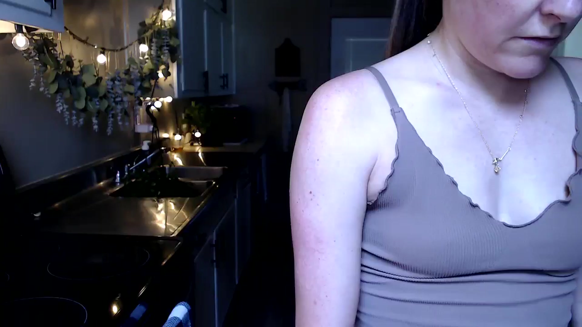 Gallery image thumbnail from FarmGirl__'s myfreecams stream on, 07/02/2025, 19:46 image 2 of 20