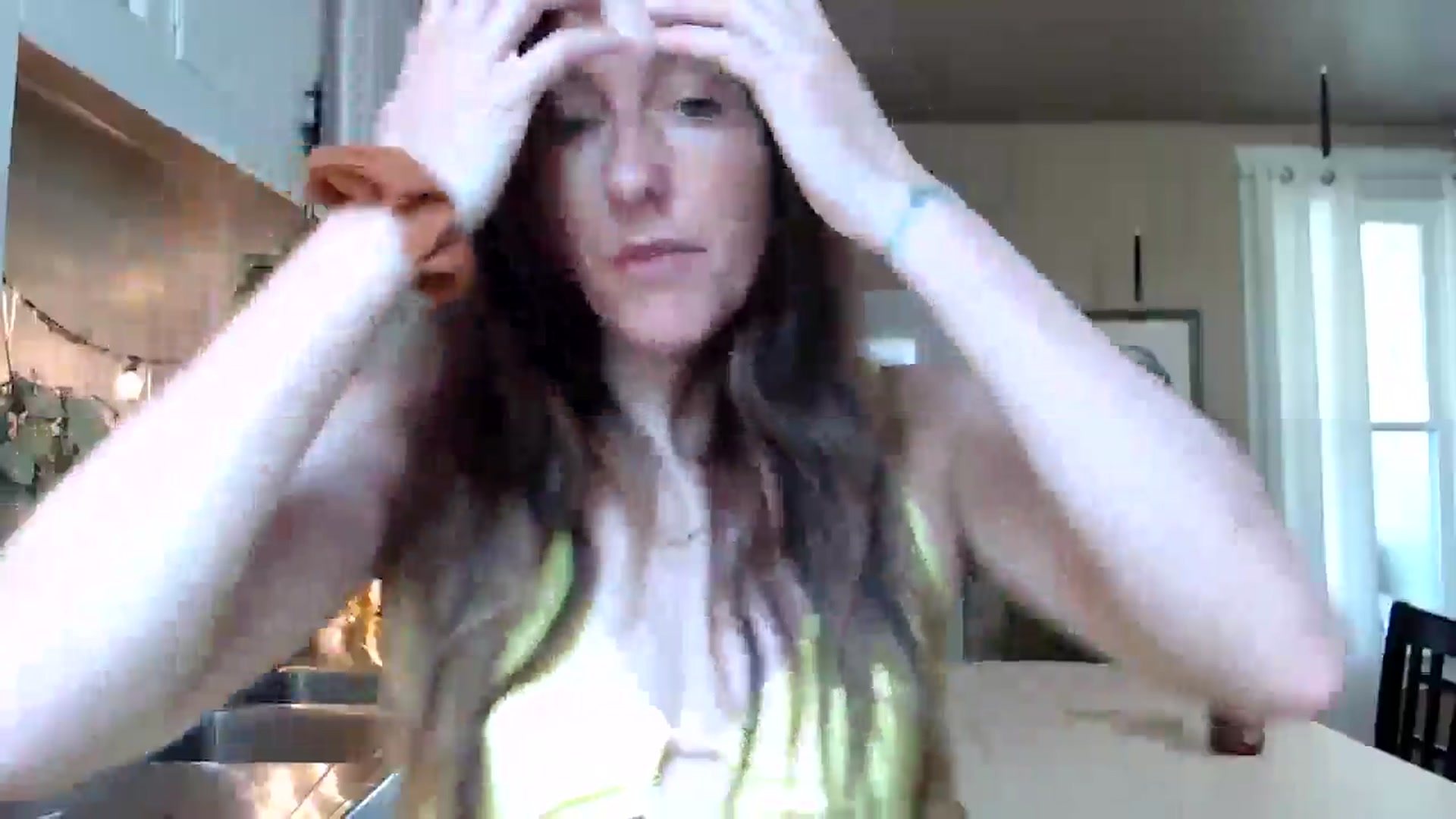 Gallery image thumbnail from FarmGirl__'s myfreecams stream on, 07/10/2025, 15:50 image 12 of 20