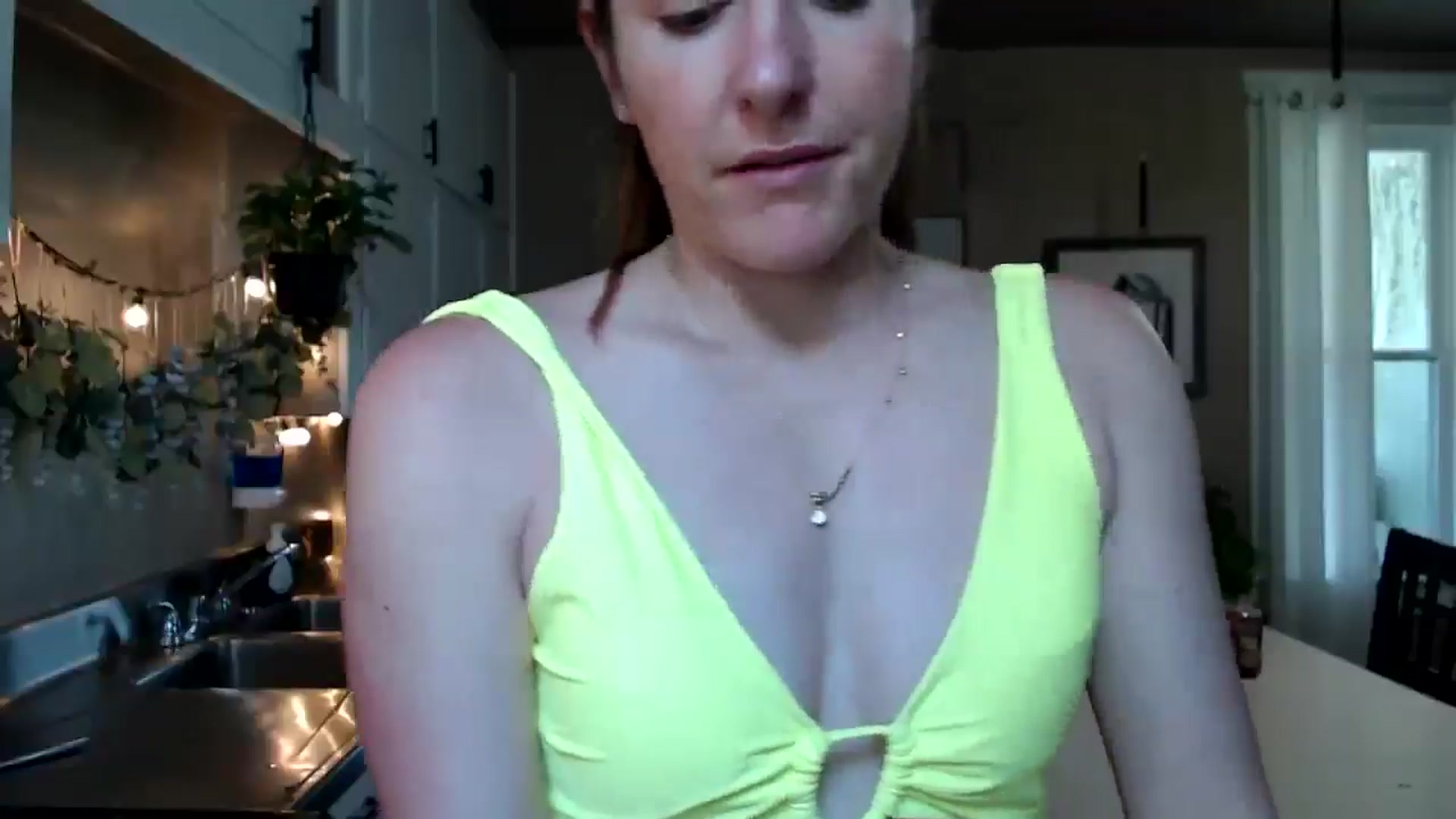 Gallery image thumbnail from FarmGirl__'s myfreecams stream on, 07/10/2025, 15:50 image 17 of 20