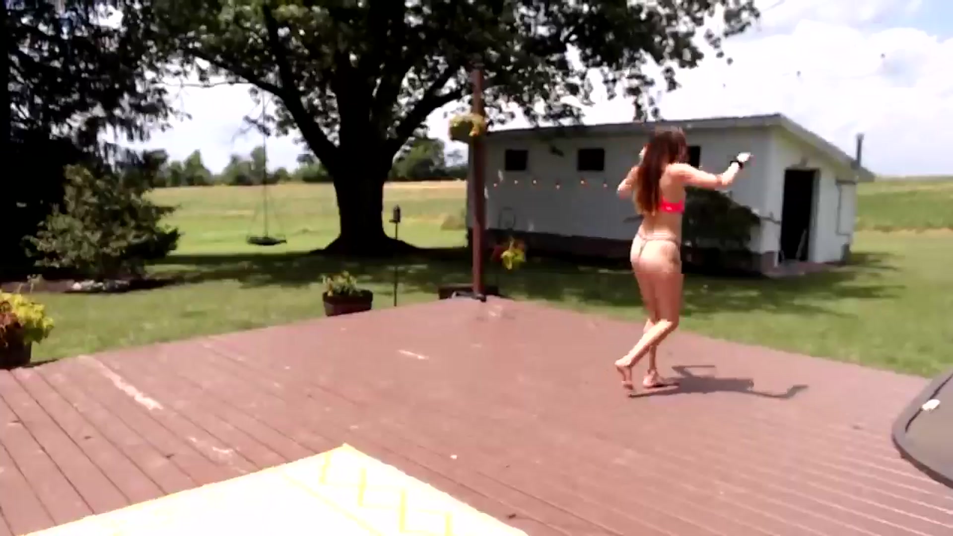 Gallery image thumbnail from FarmGirl__'s myfreecams stream on, 07/12/2025, 18:55 image 16 of 20