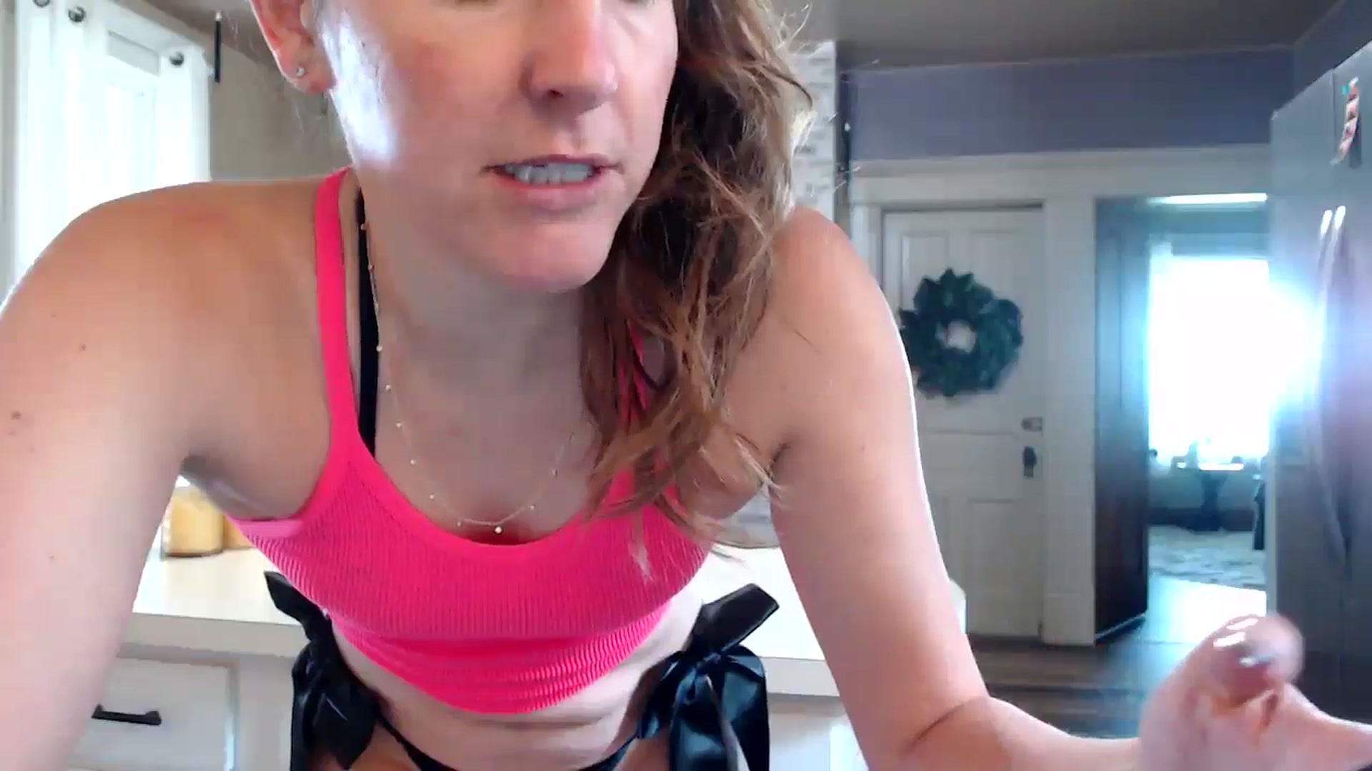 Gallery image thumbnail from FarmGirl__'s myfreecams stream on, 07/17/2025, 16:38 image 3 of 20