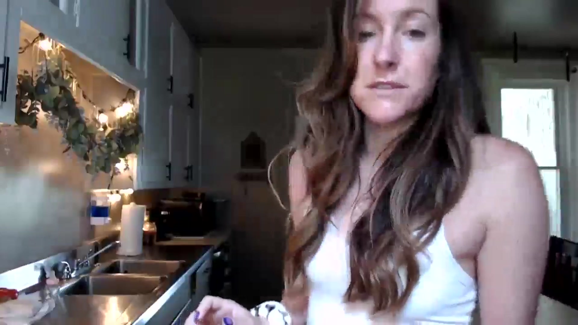 Gallery image thumbnail from FarmGirl__'s myfreecams stream on, 08/02/2025, 14:45 image 16 of 20