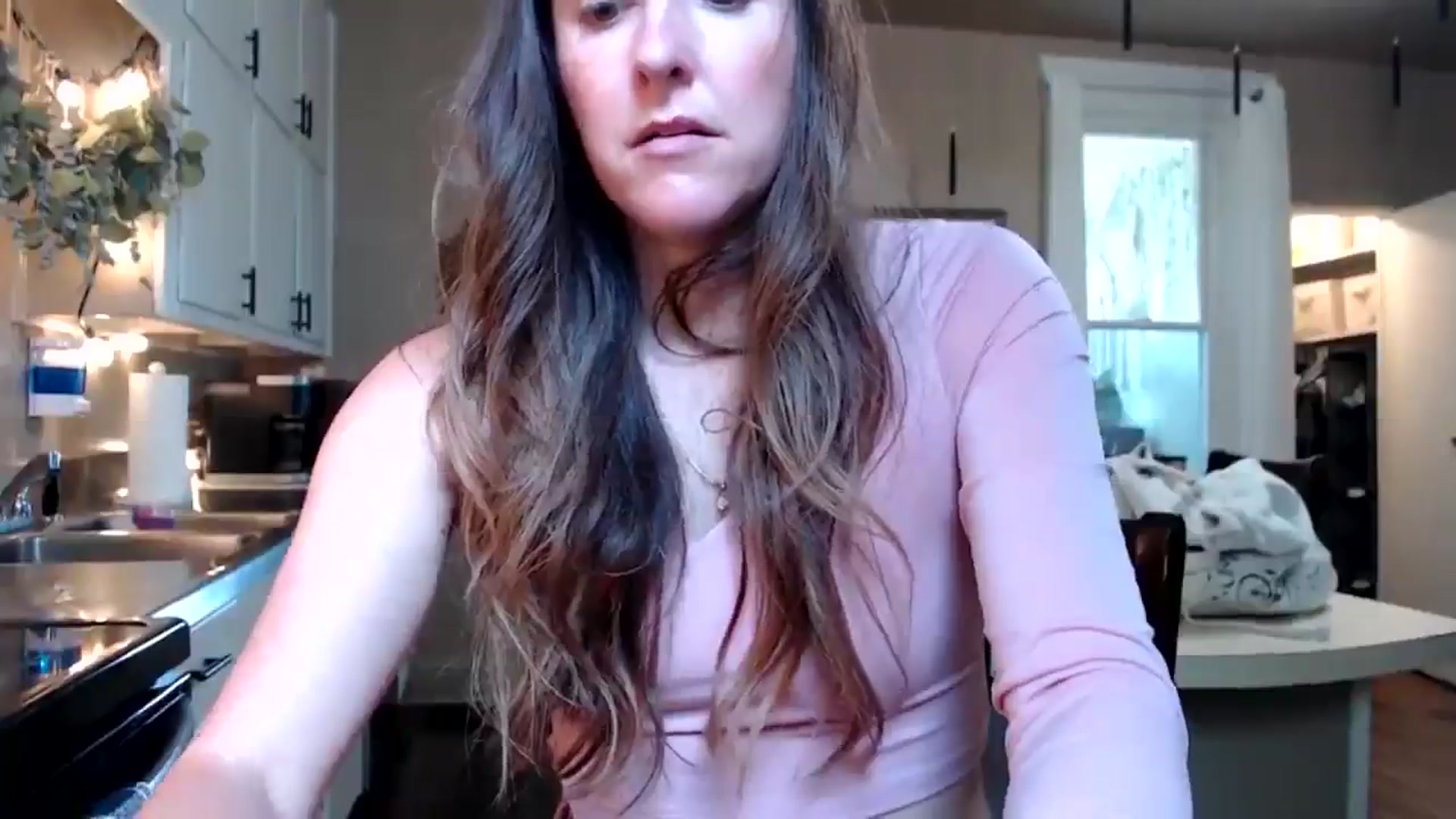 Gallery image thumbnail from FarmGirl__'s myfreecams stream on, 09/01/2025, 17:48 image 19 of 20
