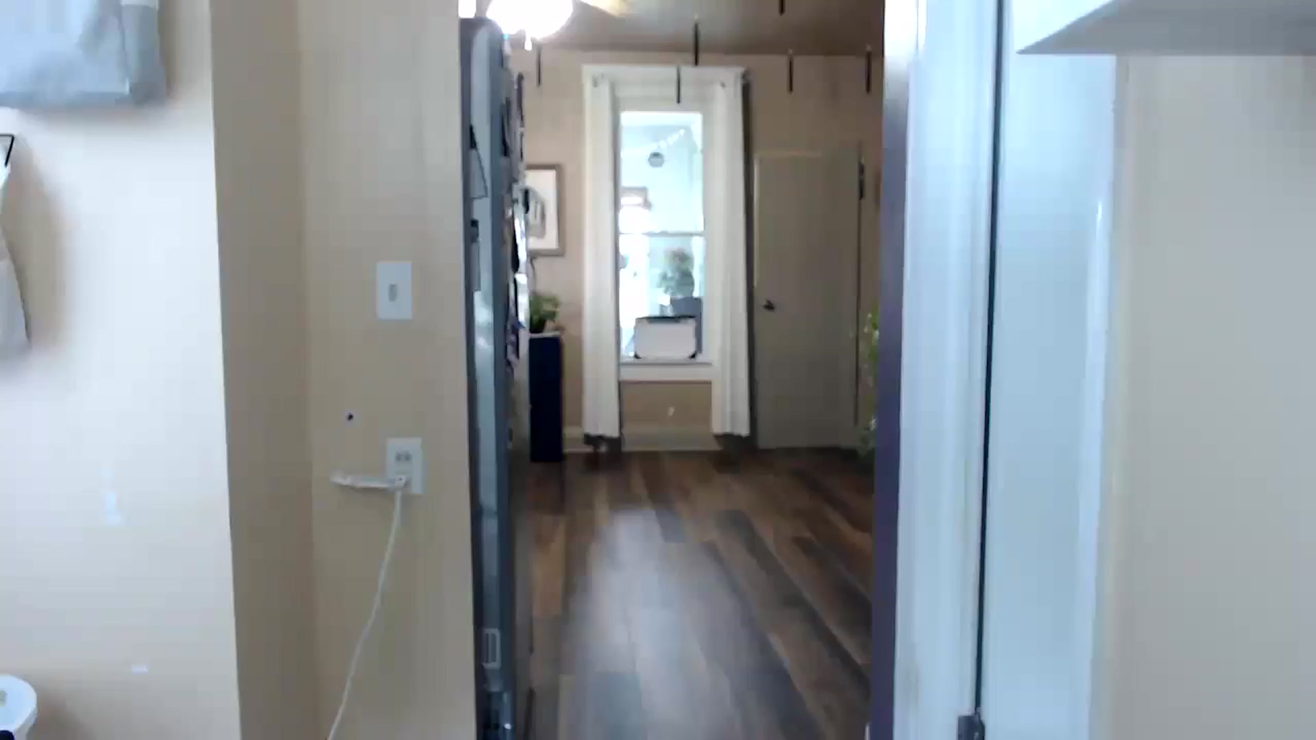 Gallery image thumbnail from FarmGirl__'s myfreecams stream on, 09/17/2025, 18:35 image 6 of 20