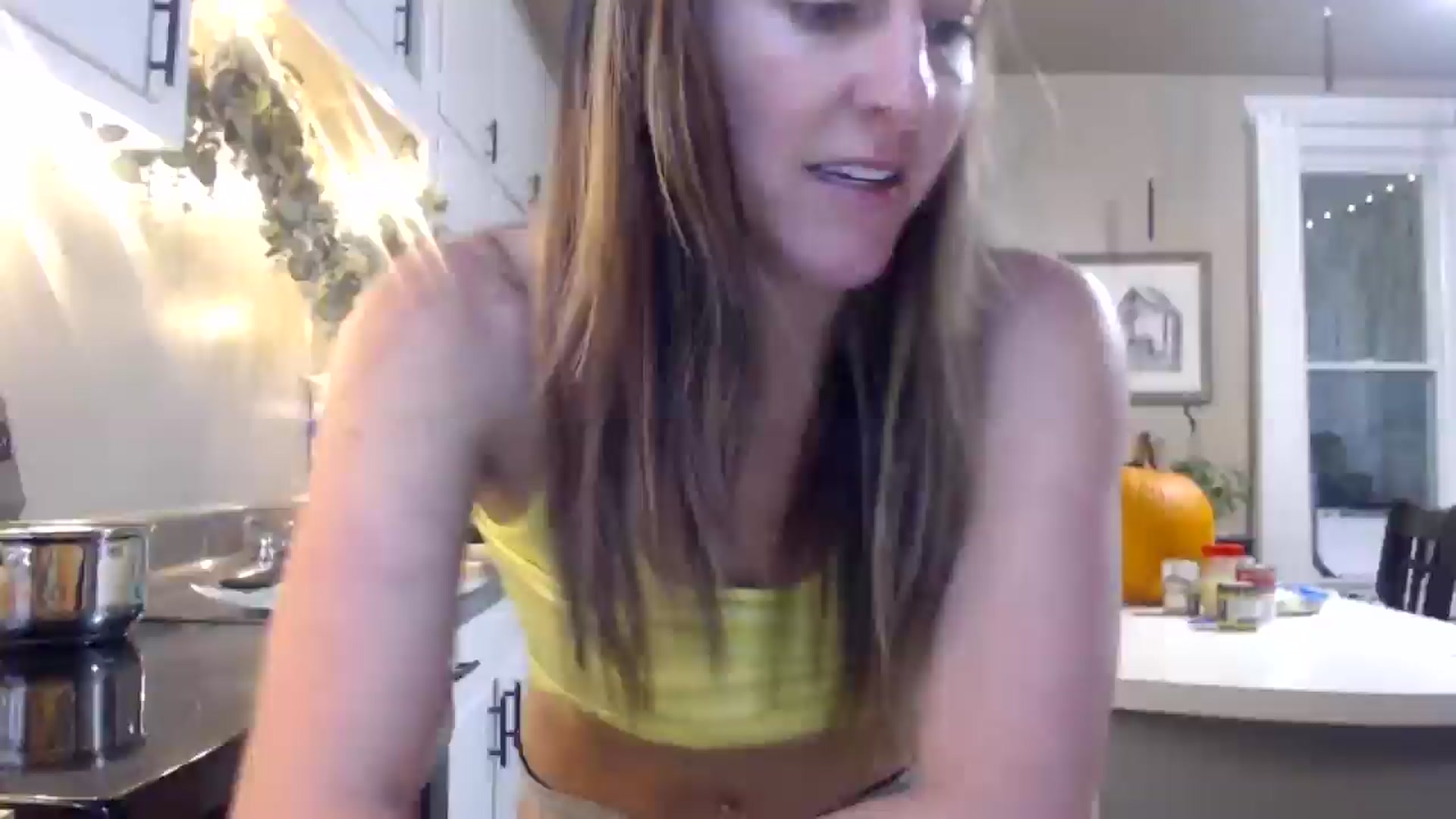 Gallery image thumbnail from FarmGirl__'s myfreecams stream on, 10/07/2025, 18:39 image 1 of 20