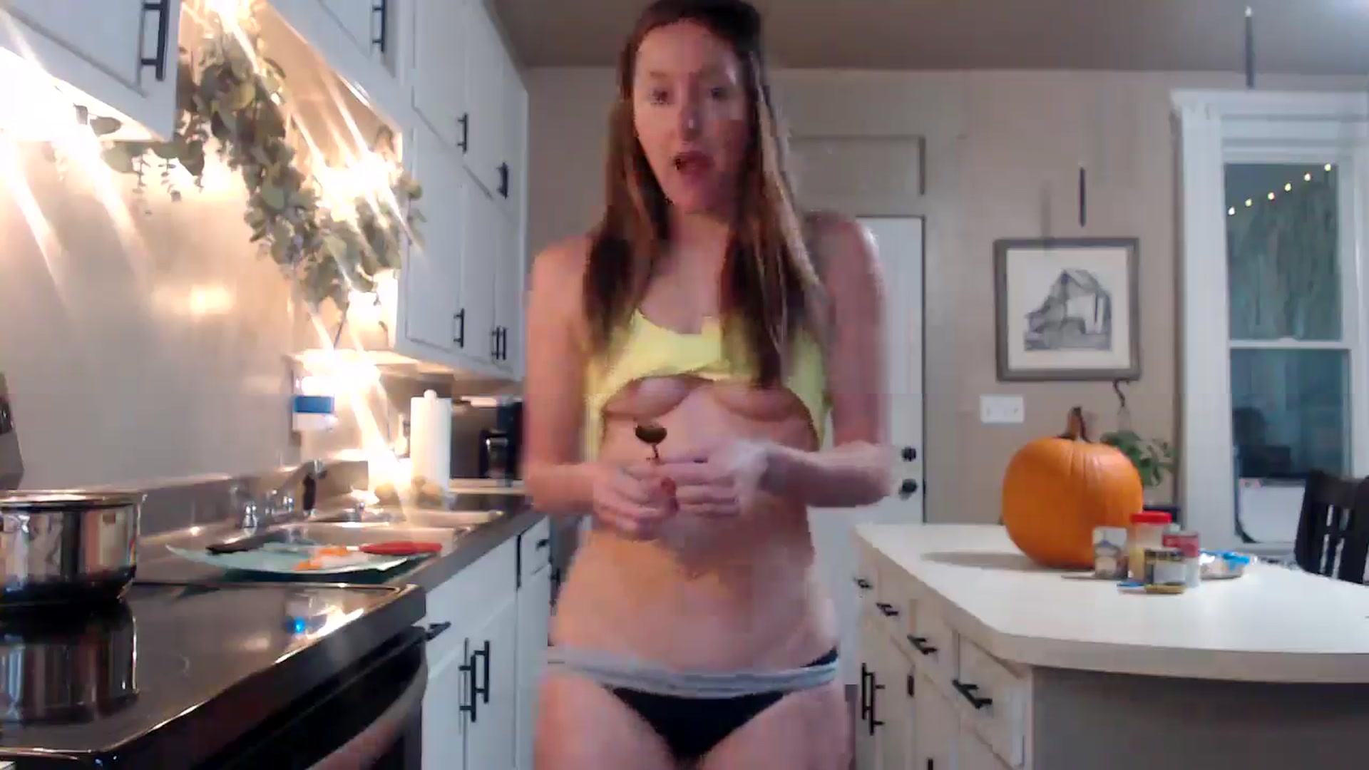 Gallery image thumbnail from FarmGirl__'s myfreecams stream on, 10/07/2025, 18:39 image 2 of 20