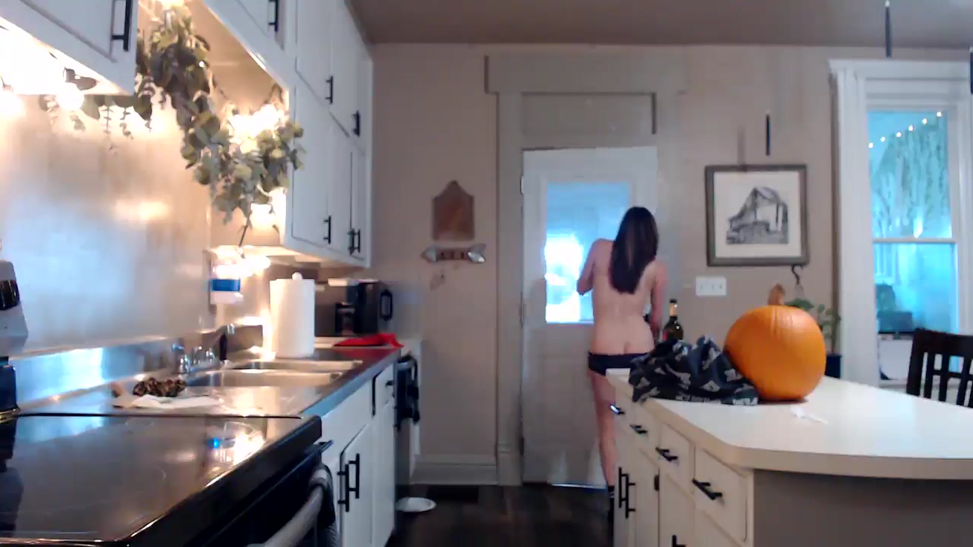 Gallery image thumbnail from FarmGirl__'s myfreecams stream on, 10/12/2025, 22:01 image 8 of 20