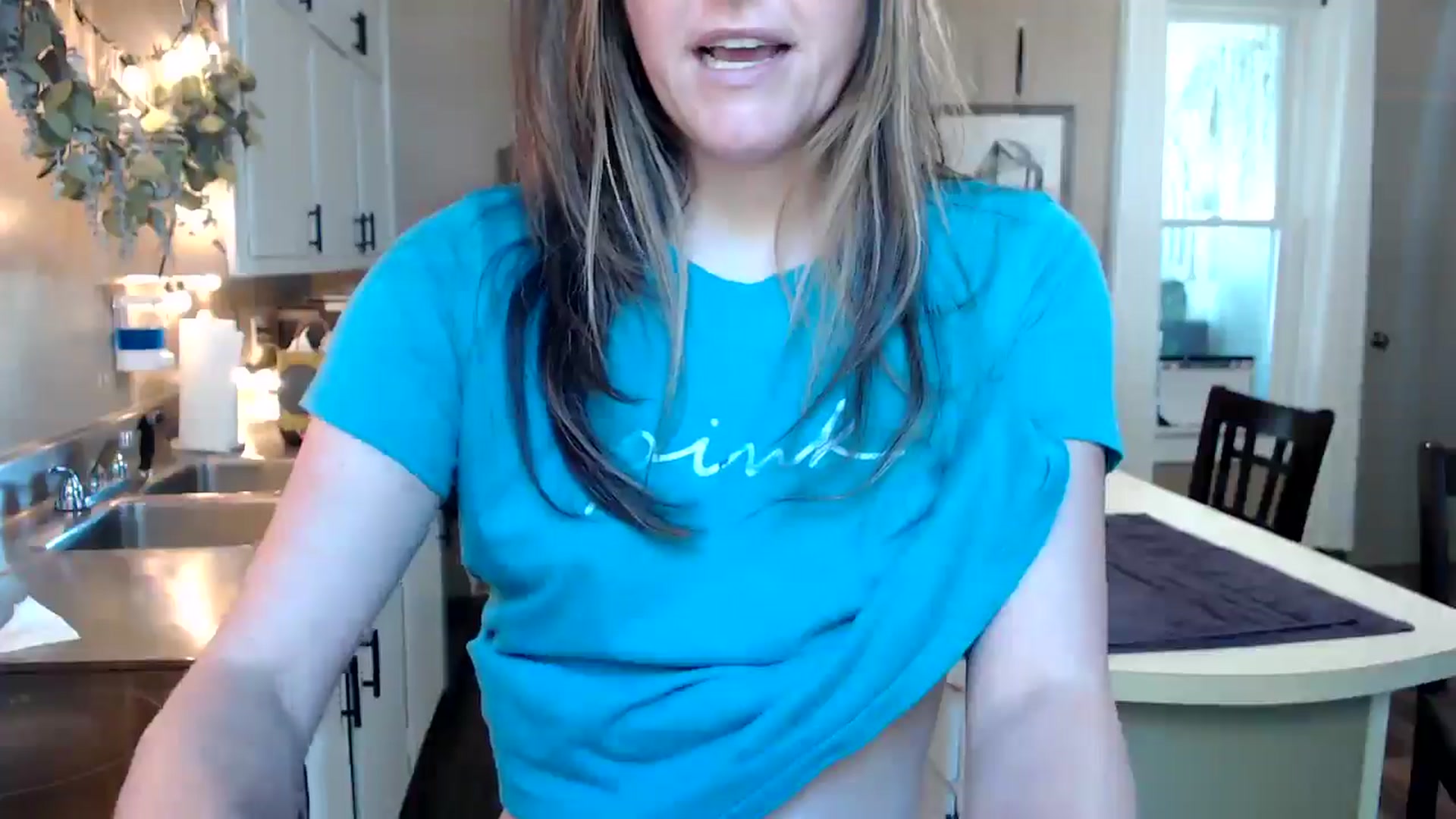 Gallery image thumbnail from FarmGirl__'s myfreecams stream on, 10/13/2025, 16:01 image 20 of 20