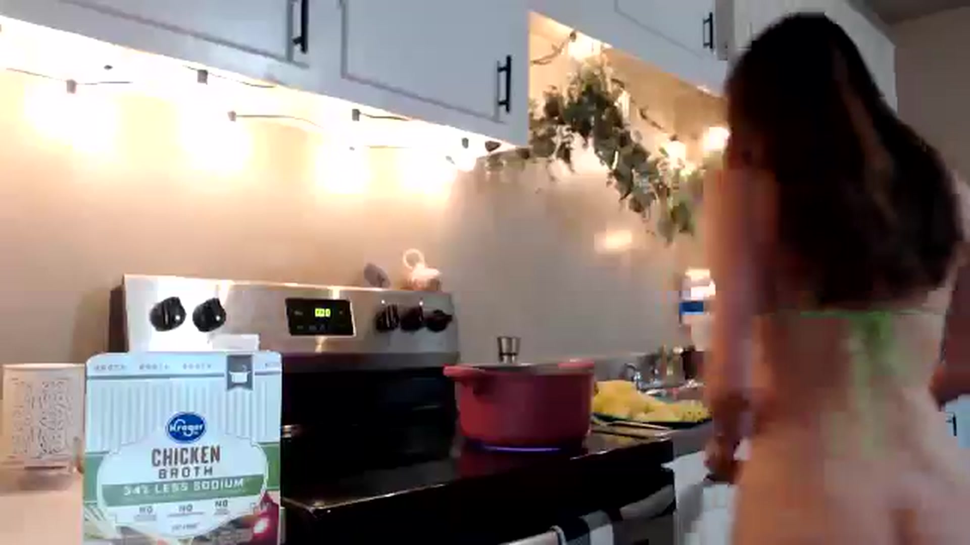 Gallery image thumbnail from FarmGirl__'s myfreecams stream on, 10/28/2025, 16:38 image 10 of 20
