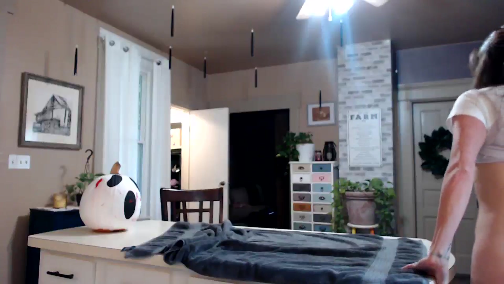 Gallery image thumbnail from FarmGirl__'s myfreecams stream on, 10/30/2025, 16:58 image 16 of 20