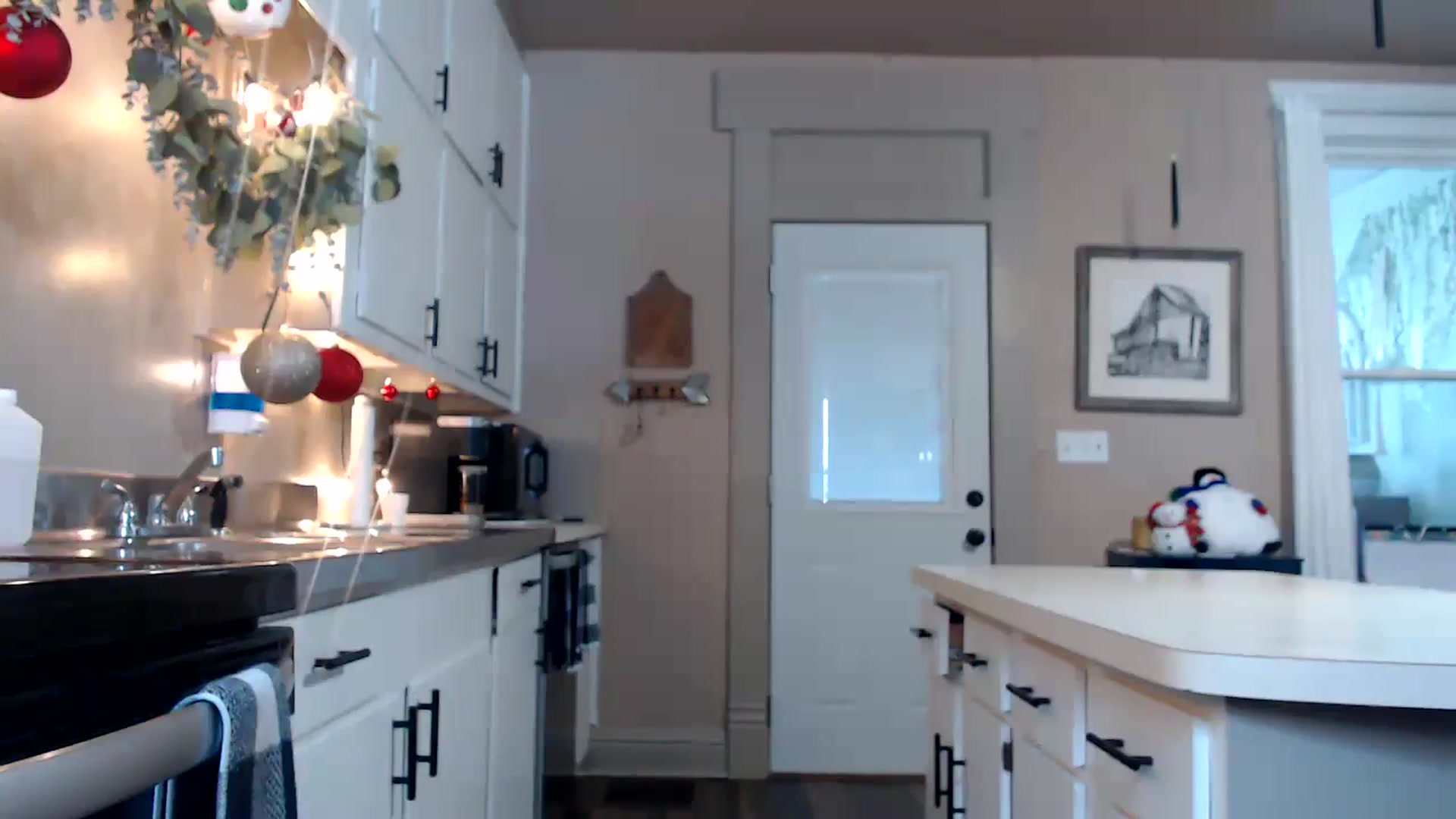 Gallery image thumbnail from FarmGirl__'s myfreecams stream on, 12/06/2025, 21:03 image 6 of 20