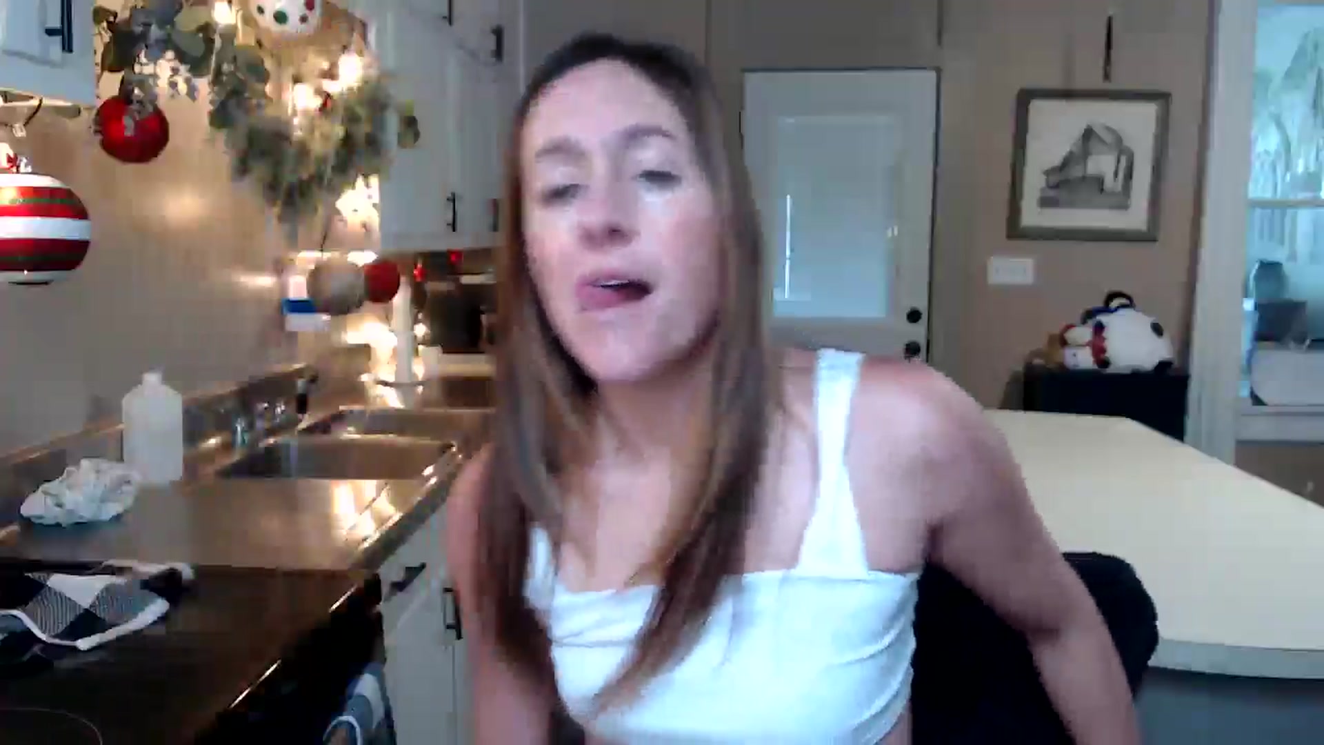 Gallery image thumbnail from FarmGirl__'s myfreecams stream on, 12/06/2025, 21:03 image 7 of 20
