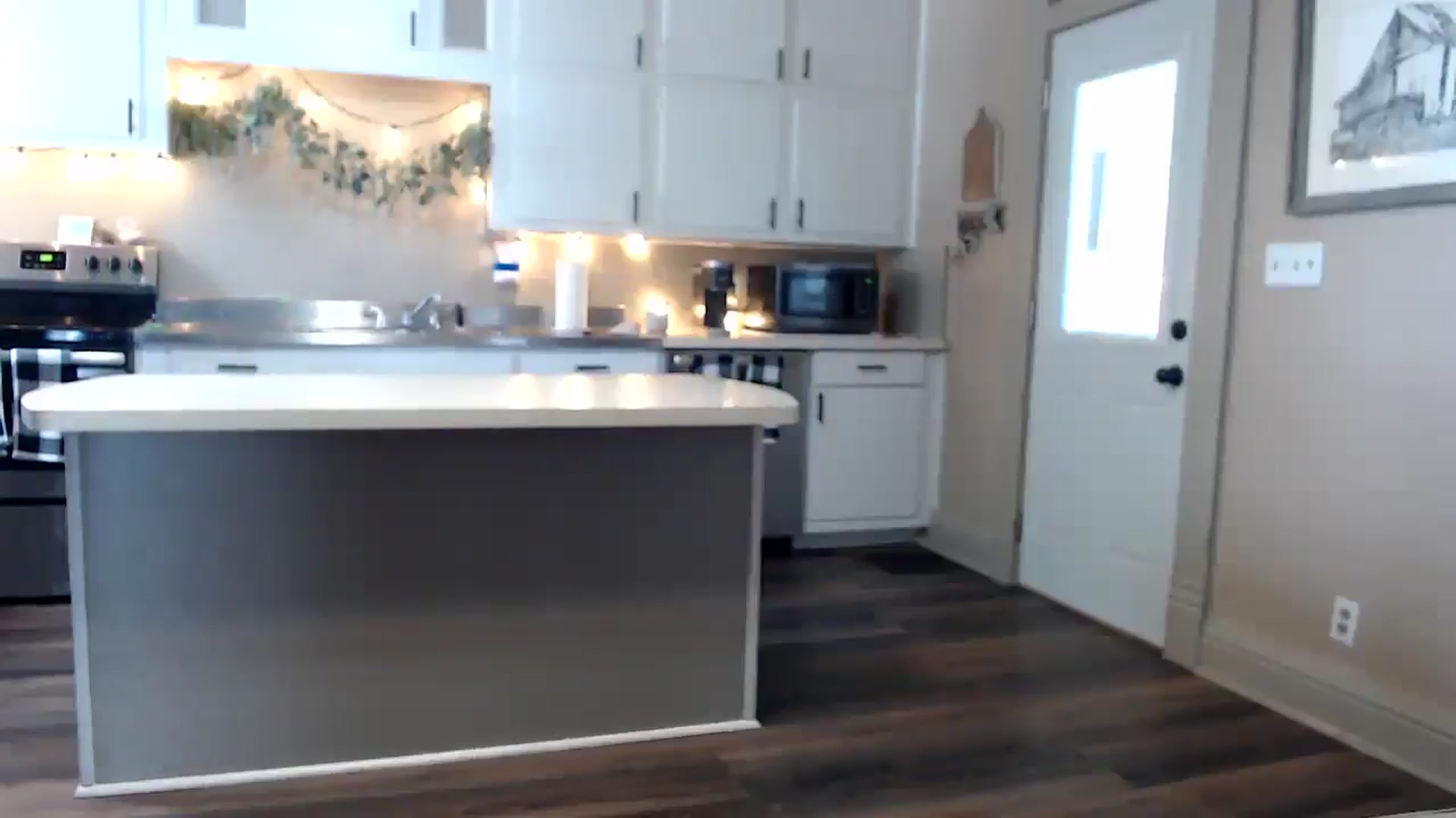 Gallery image thumbnail from FarmGirl__'s myfreecams stream on, 01/03/2026, 17:21 image 6 of 20