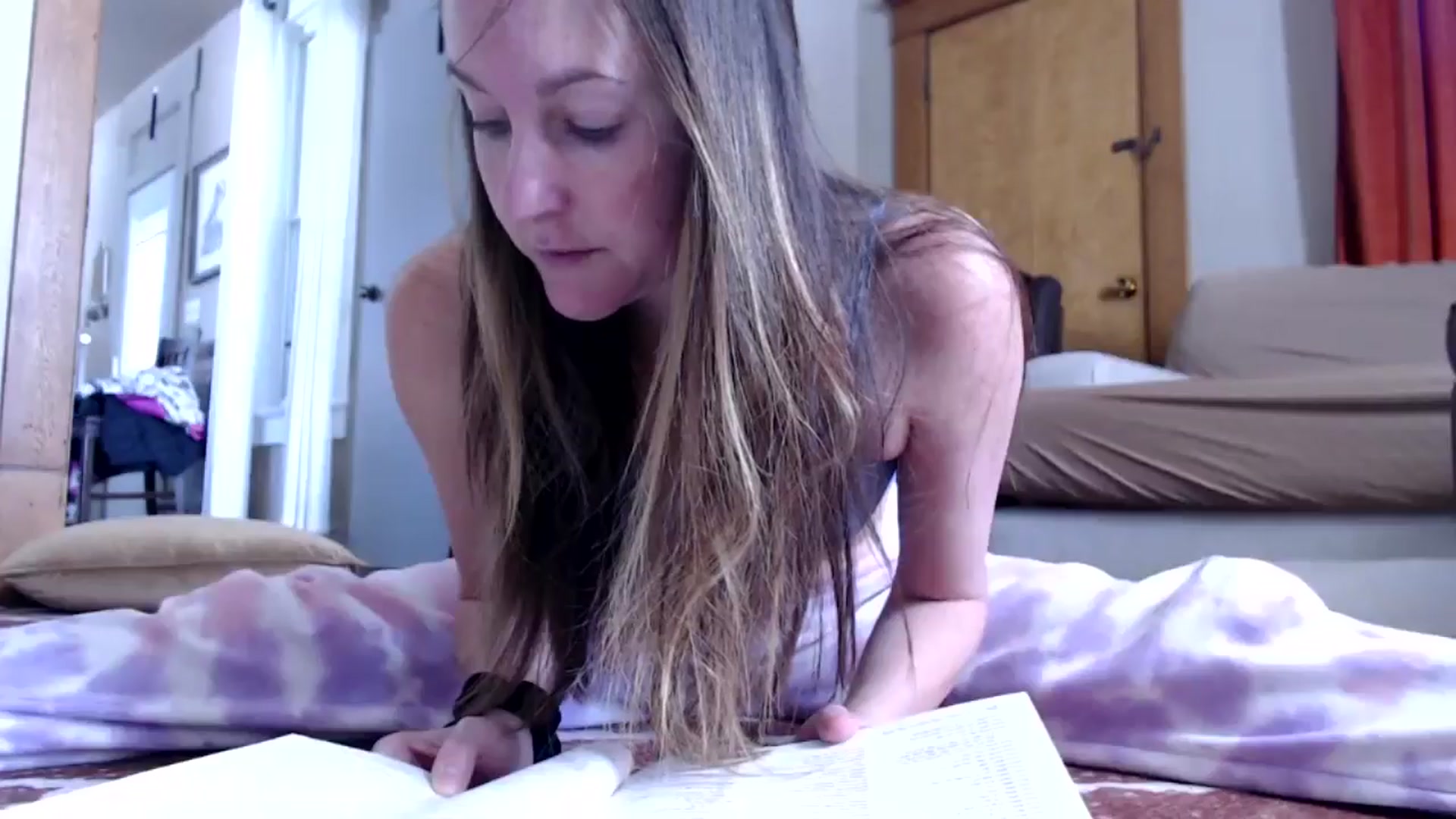Gallery image thumbnail from FarmGirl__'s myfreecams stream on, 01/28/2026, 18:30 image 16 of 20